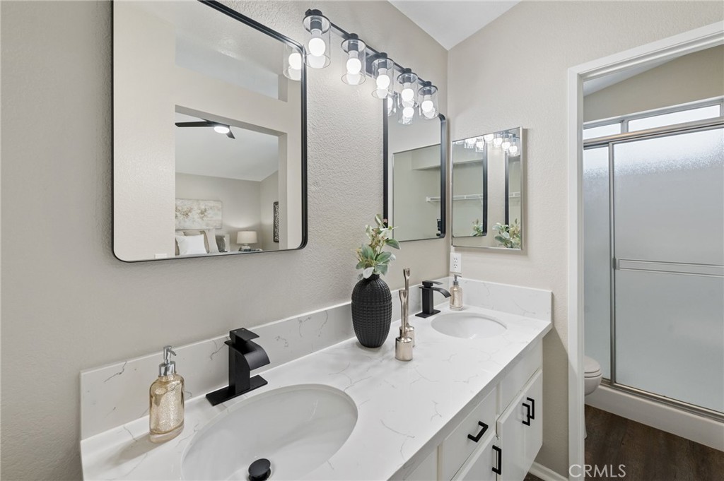 33037 Rossman Circle