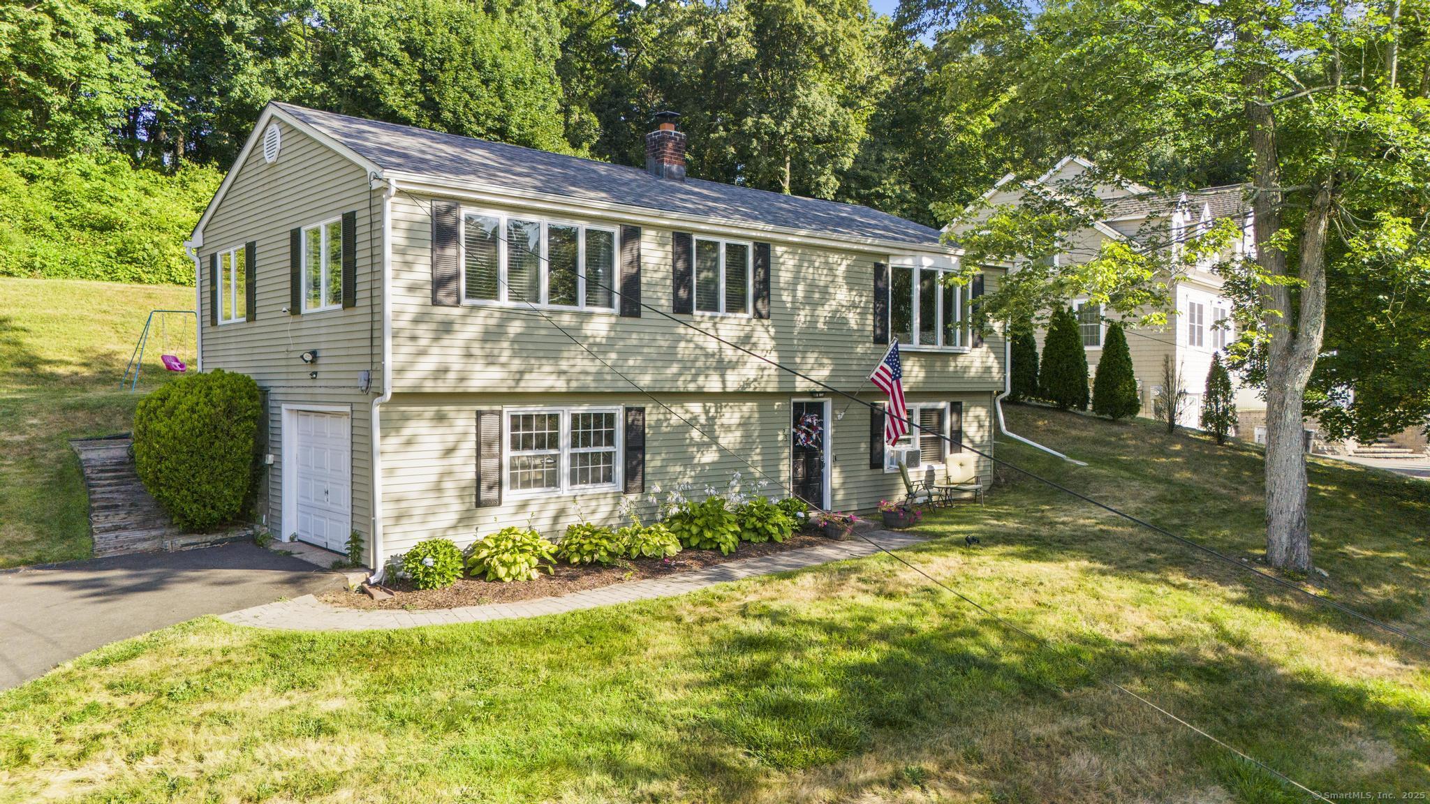 23 Upper State Street