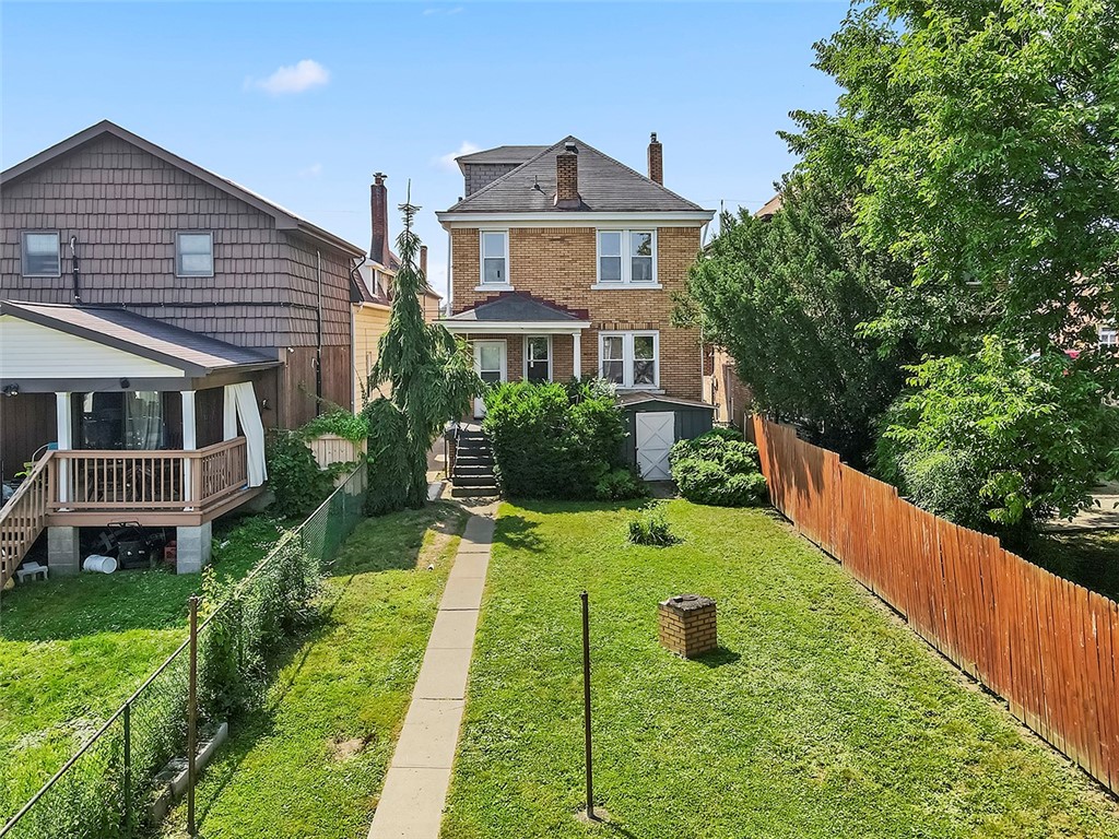 148 W Larkspur St