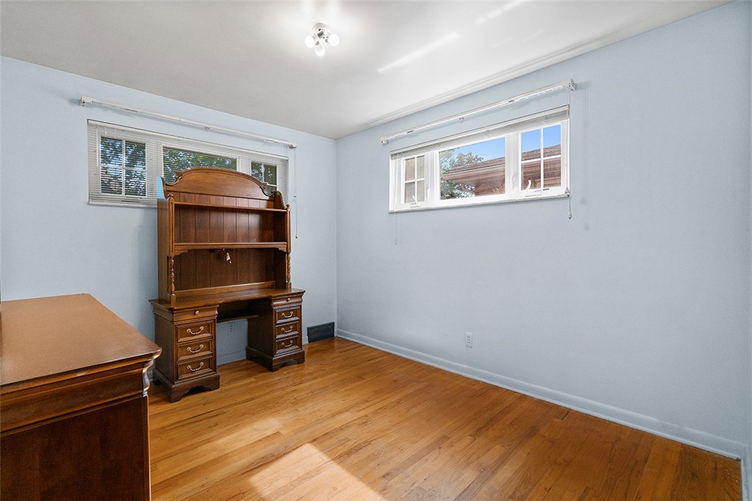 5523 Rippey Place