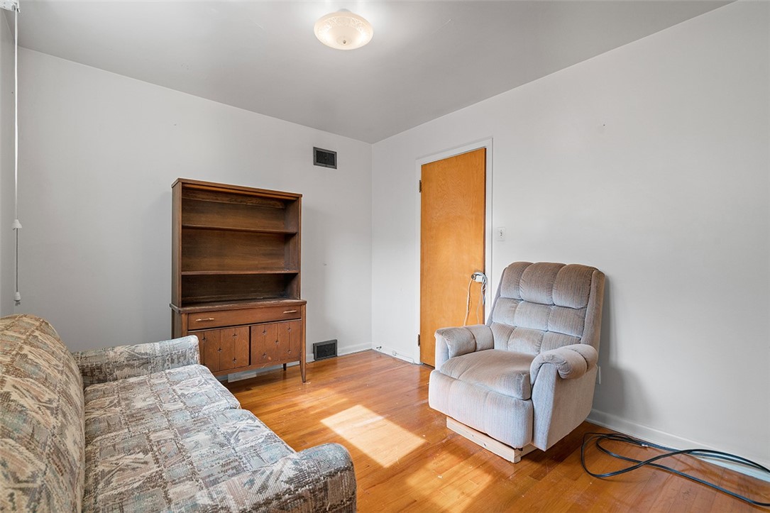 5523 Rippey Place