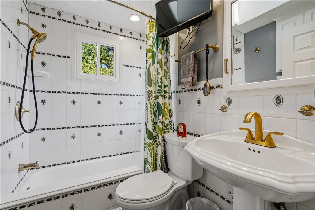 127 Selvin Dr