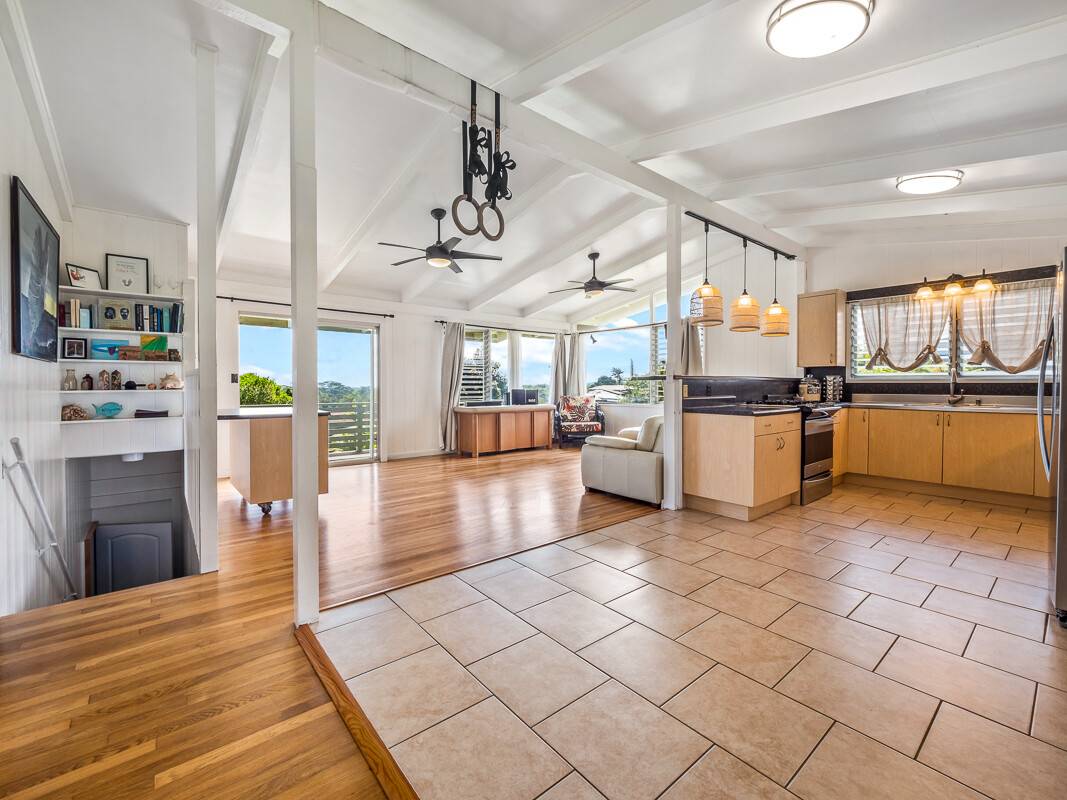 37 PILIALOHA ST