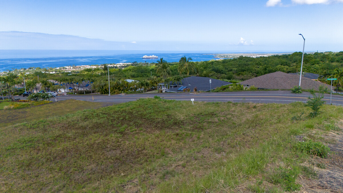 76-198 KAMEHAMALU STREET
