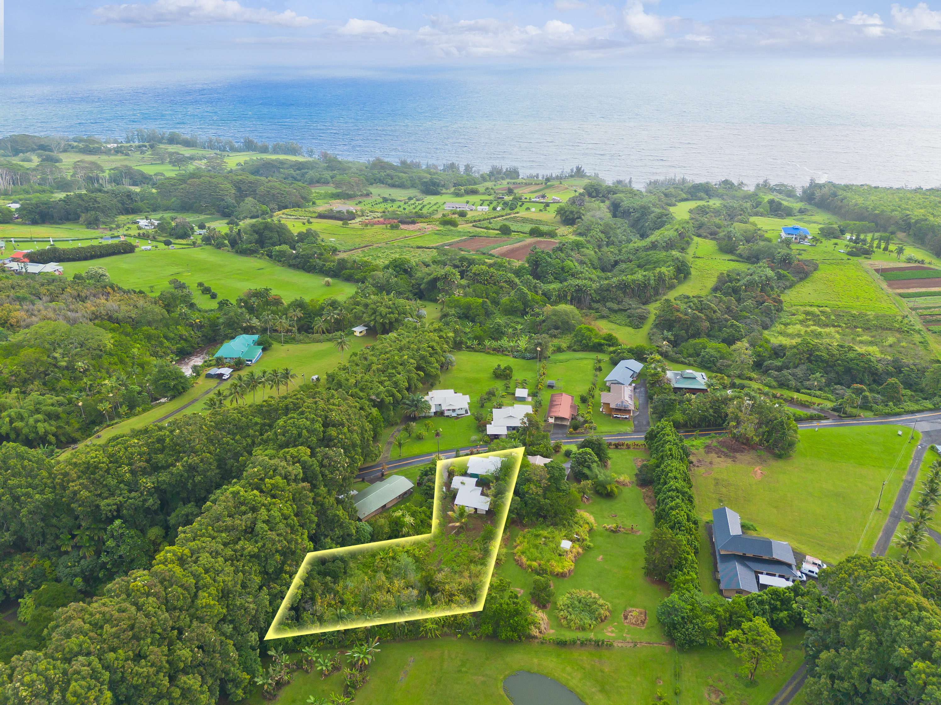 27-1021 OLD MAMALAHOA HIGHWAY