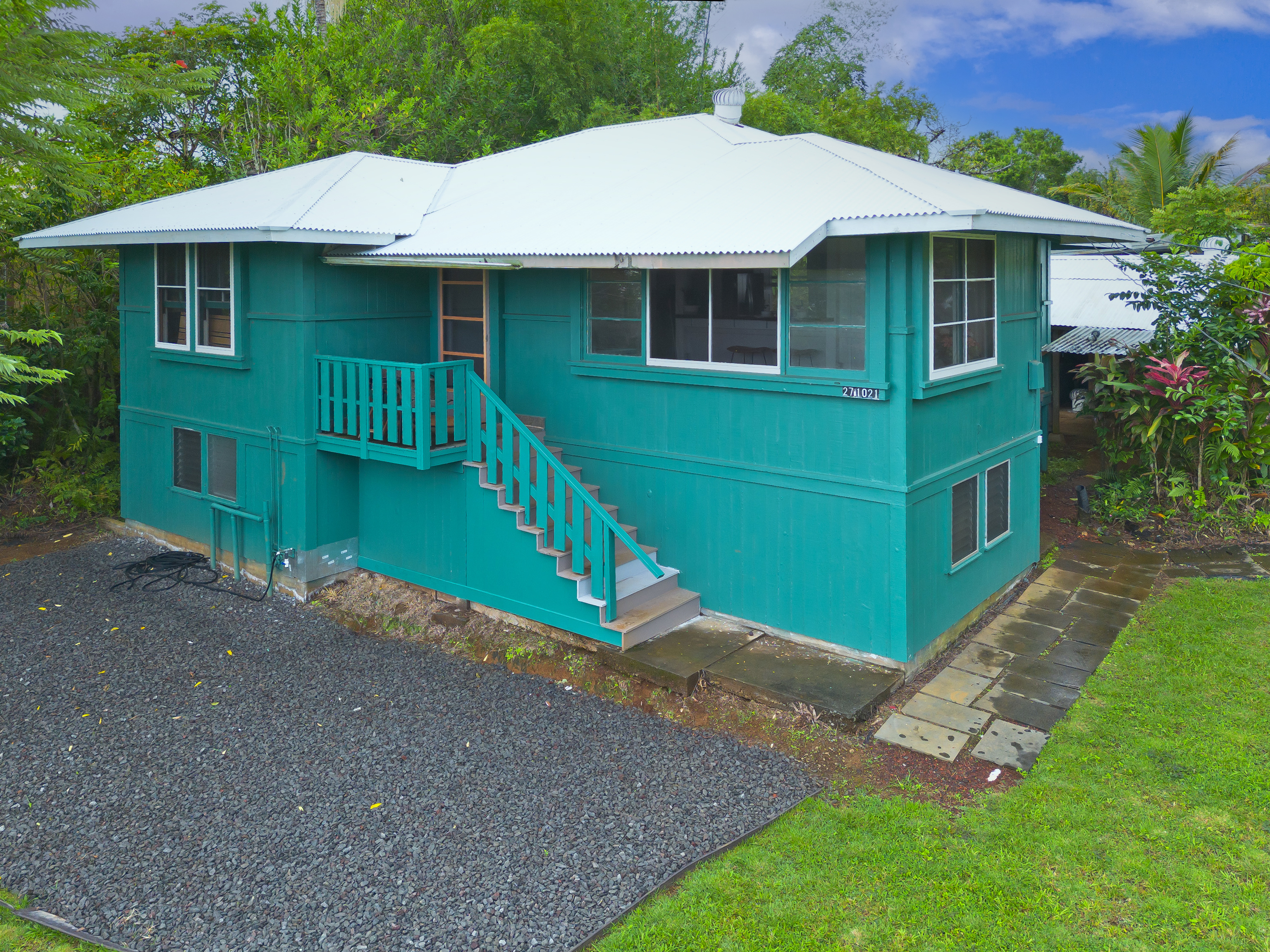 27-1021 OLD MAMALAHOA HIGHWAY