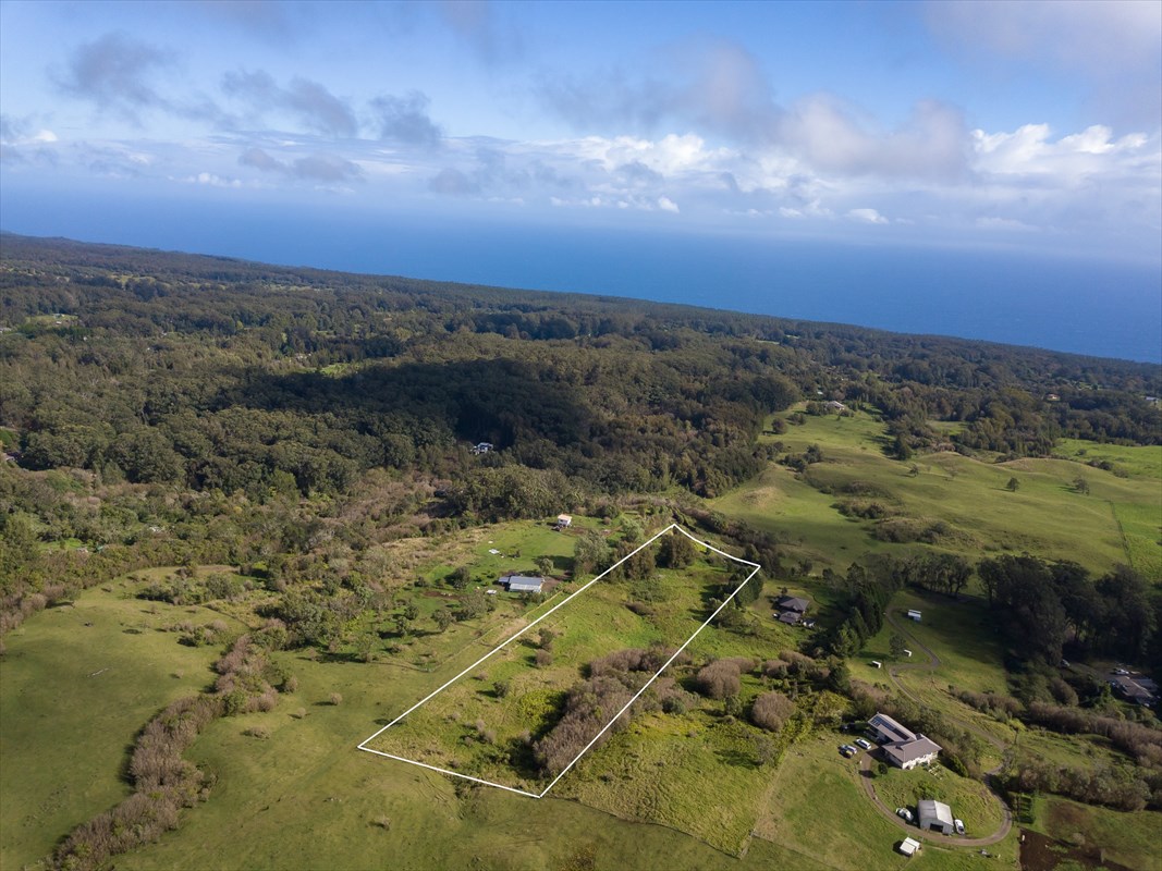 46-3871 KAHANA DR