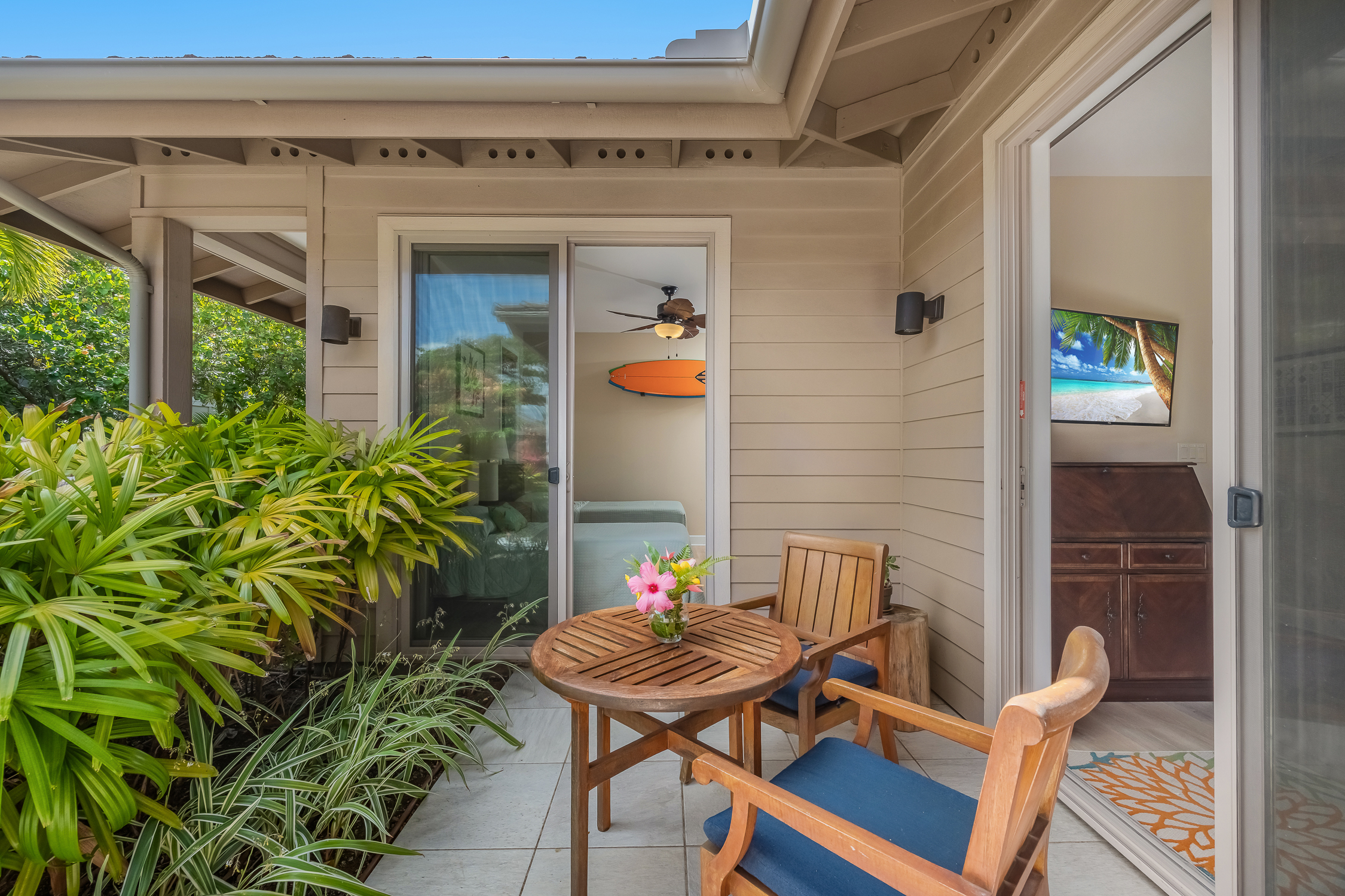 68-1122-N KANIKU DR 501591