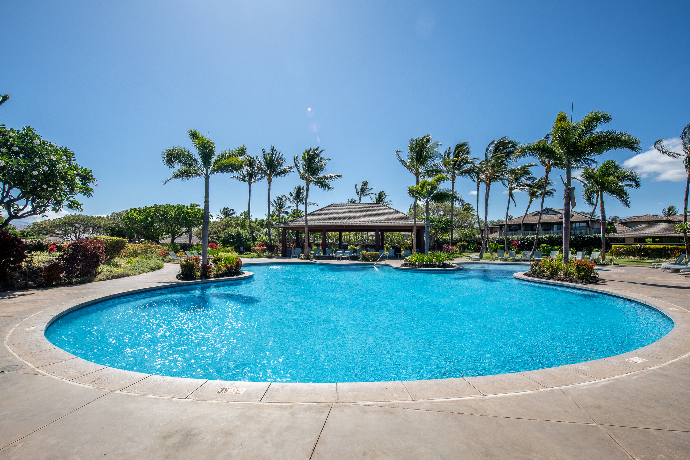 68-1122-N KANIKU DR 501591