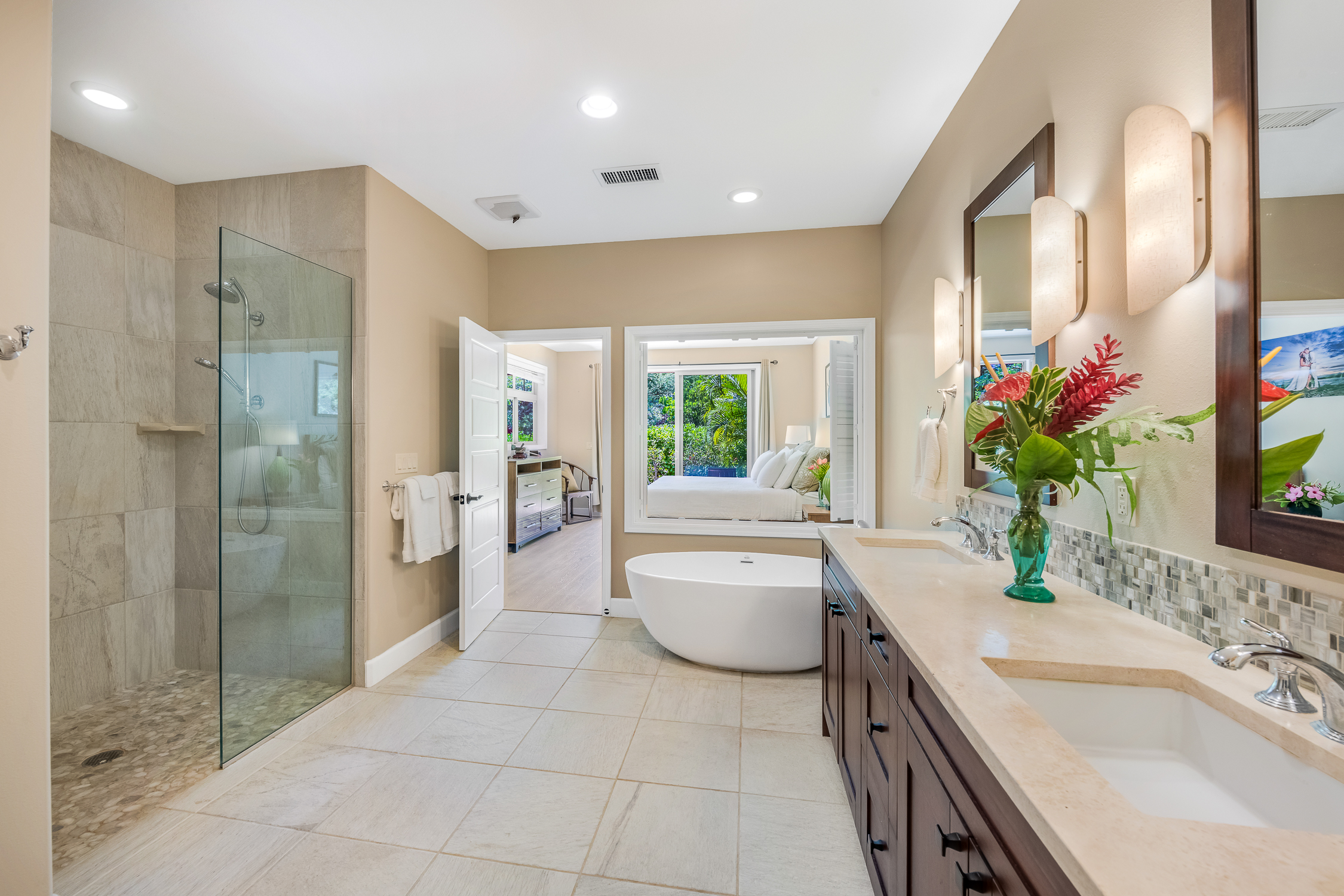 68-1122-N KANIKU DR 501591