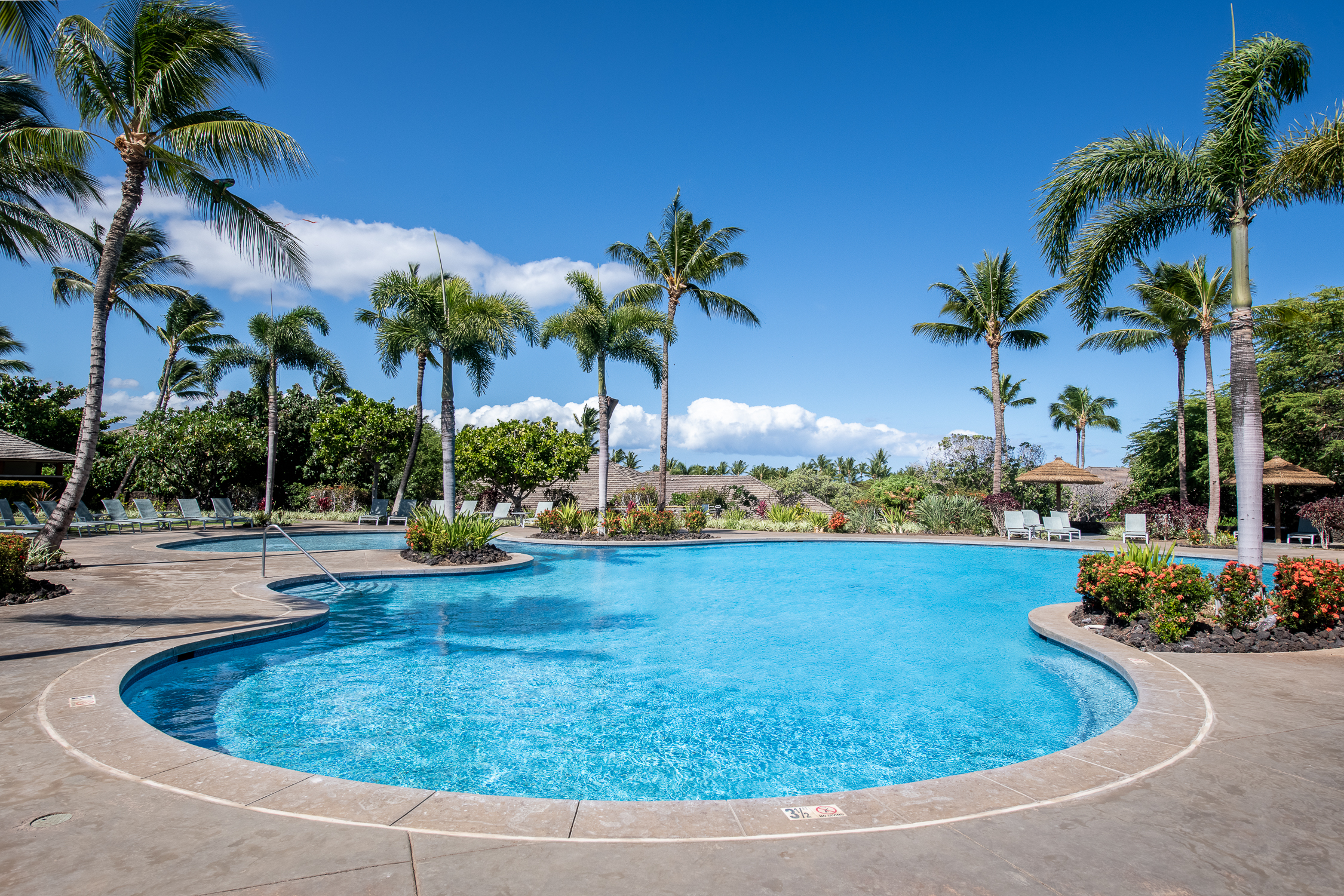 68-1122-N KANIKU DR 501591