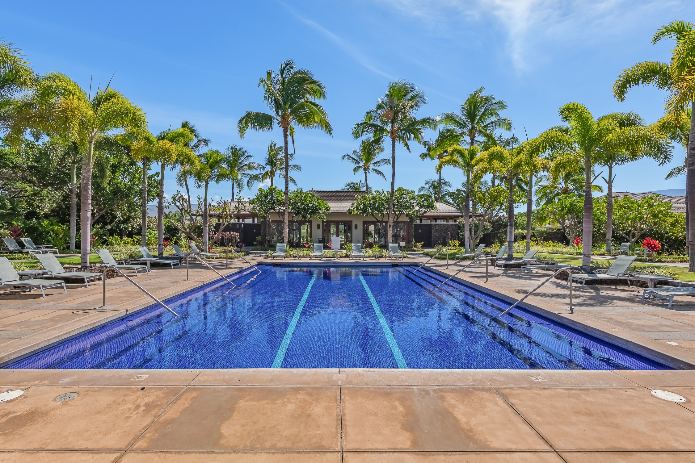 68-1122-N KANIKU DR 501591