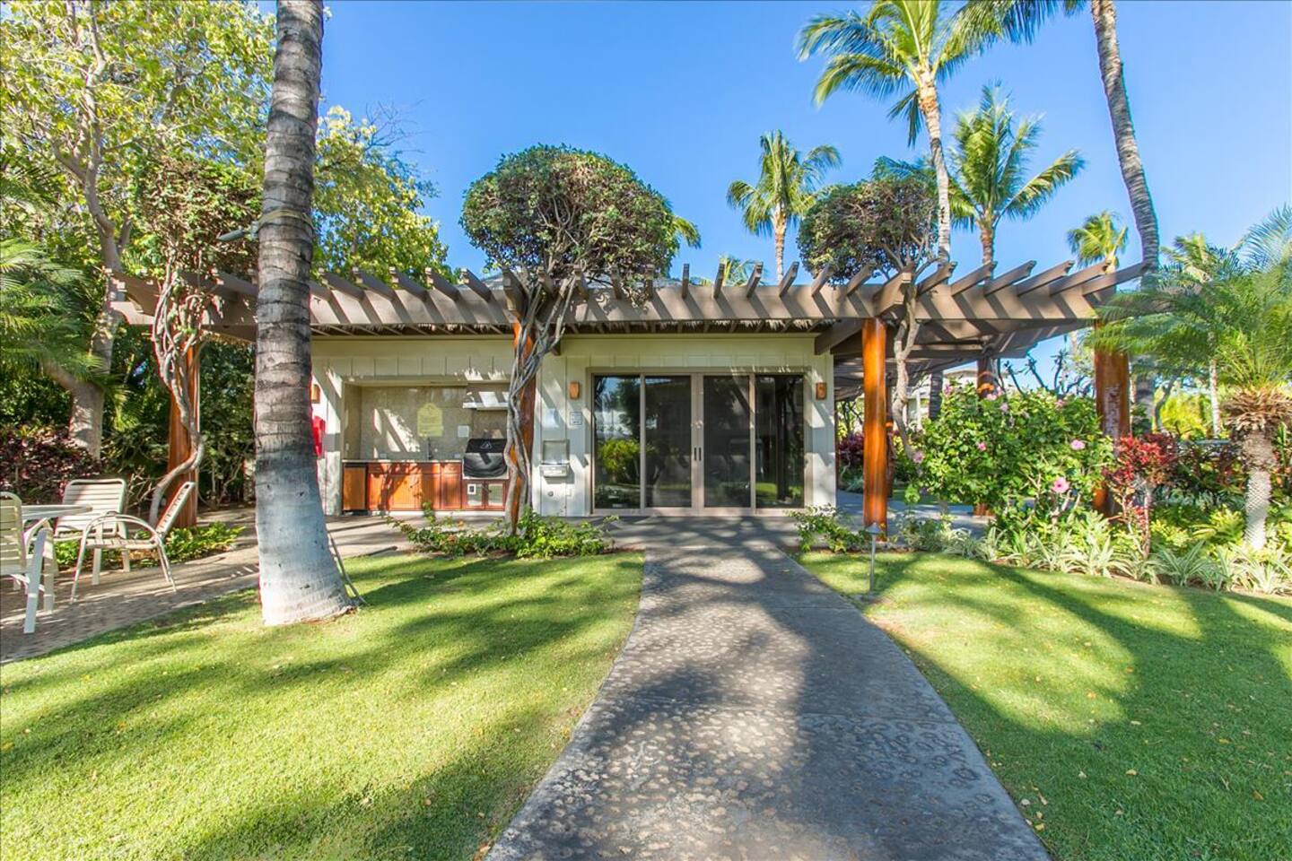 68-1376 PAUOA RD F1