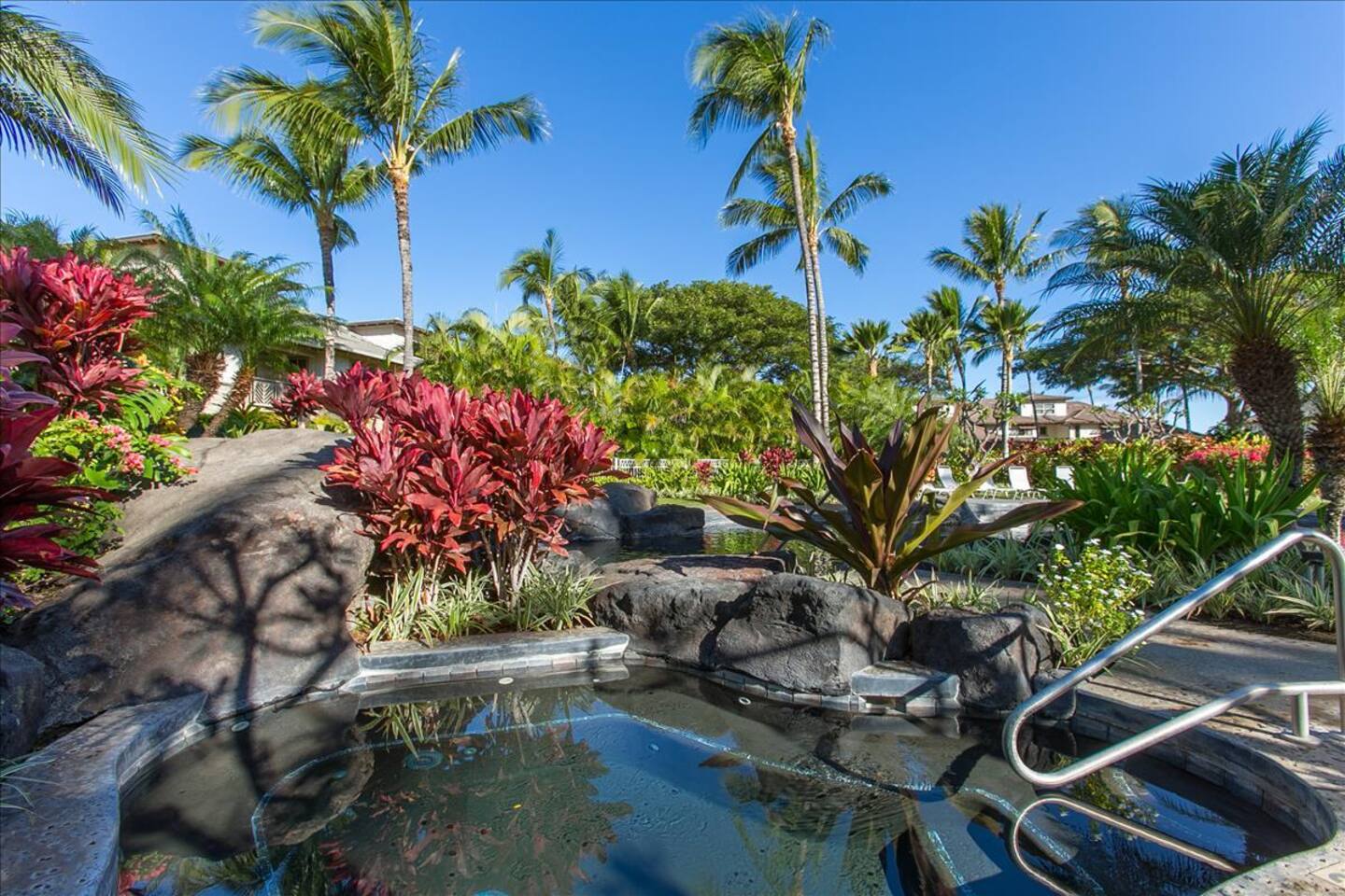 68-1376 PAUOA RD F1