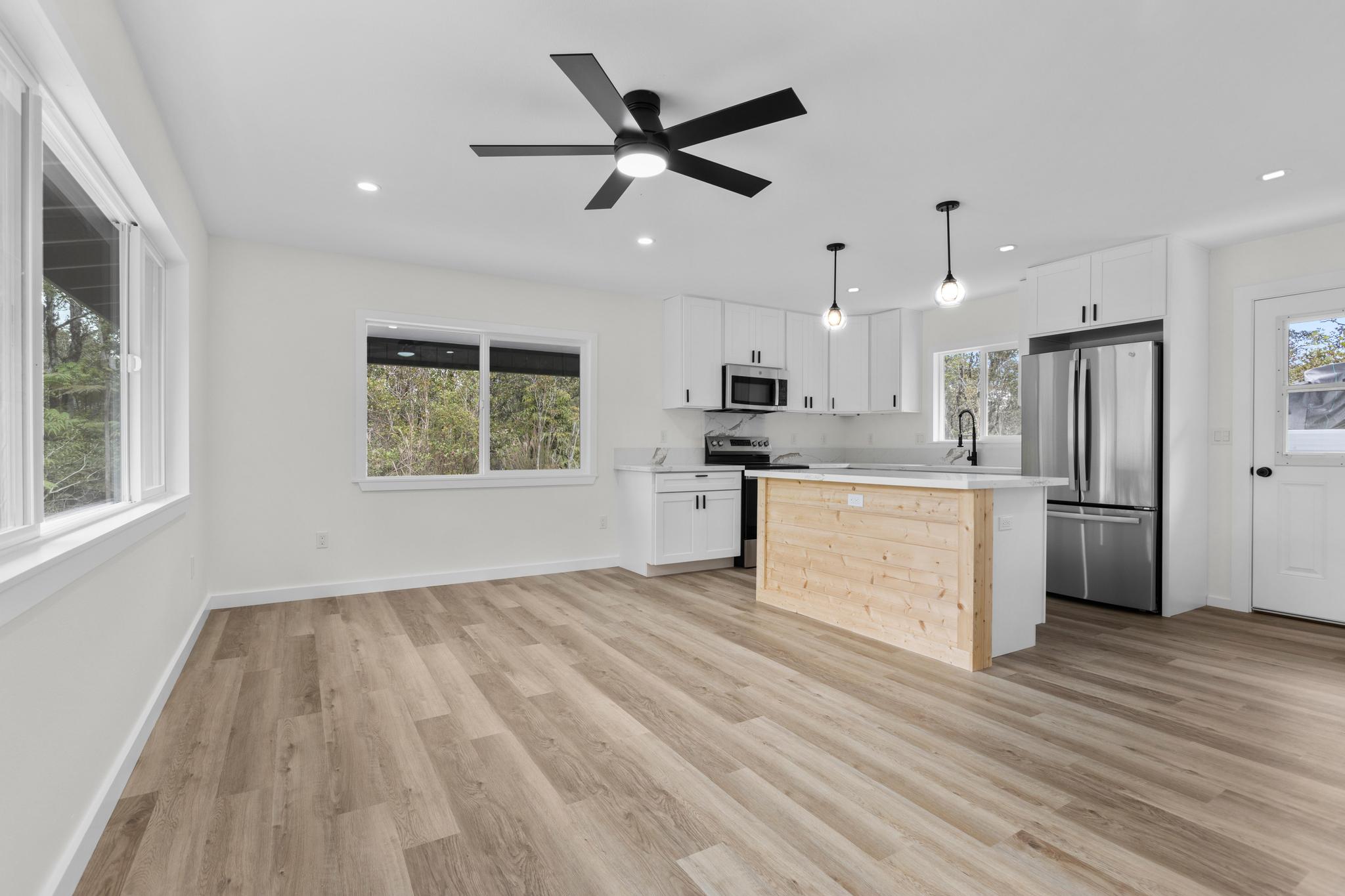 11-3105 MOKUNA ST