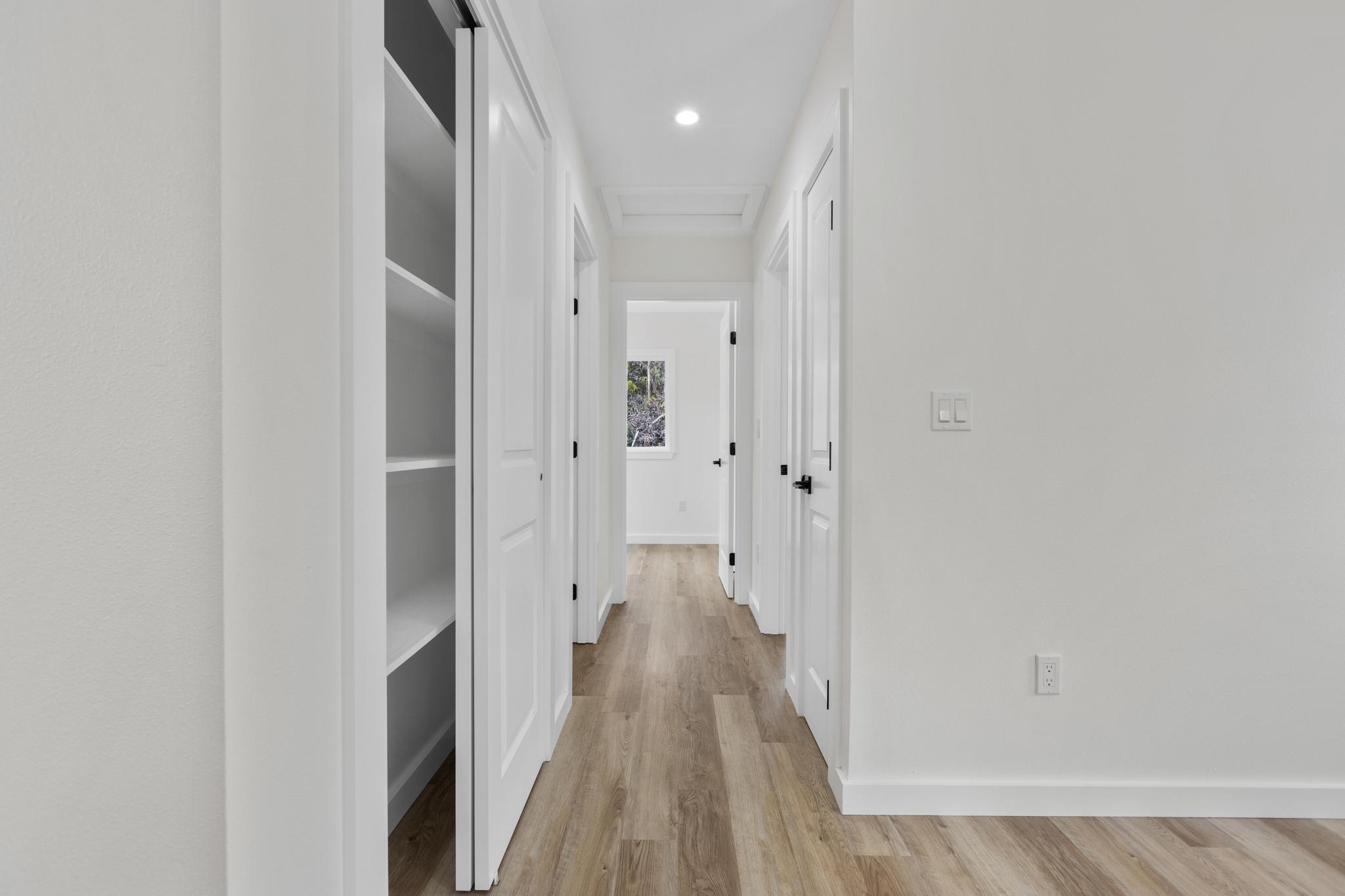 11-3105 MOKUNA ST