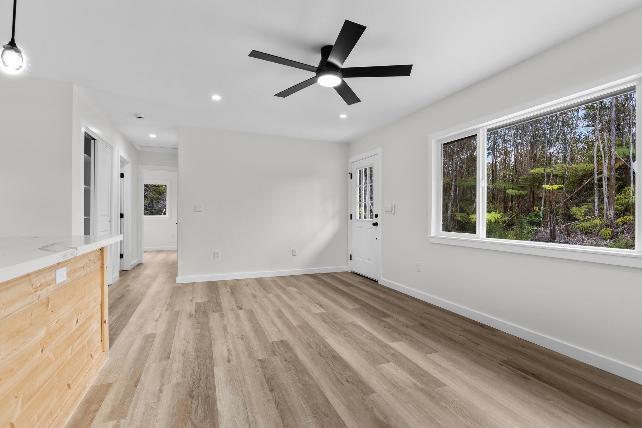 11-3105 MOKUNA ST