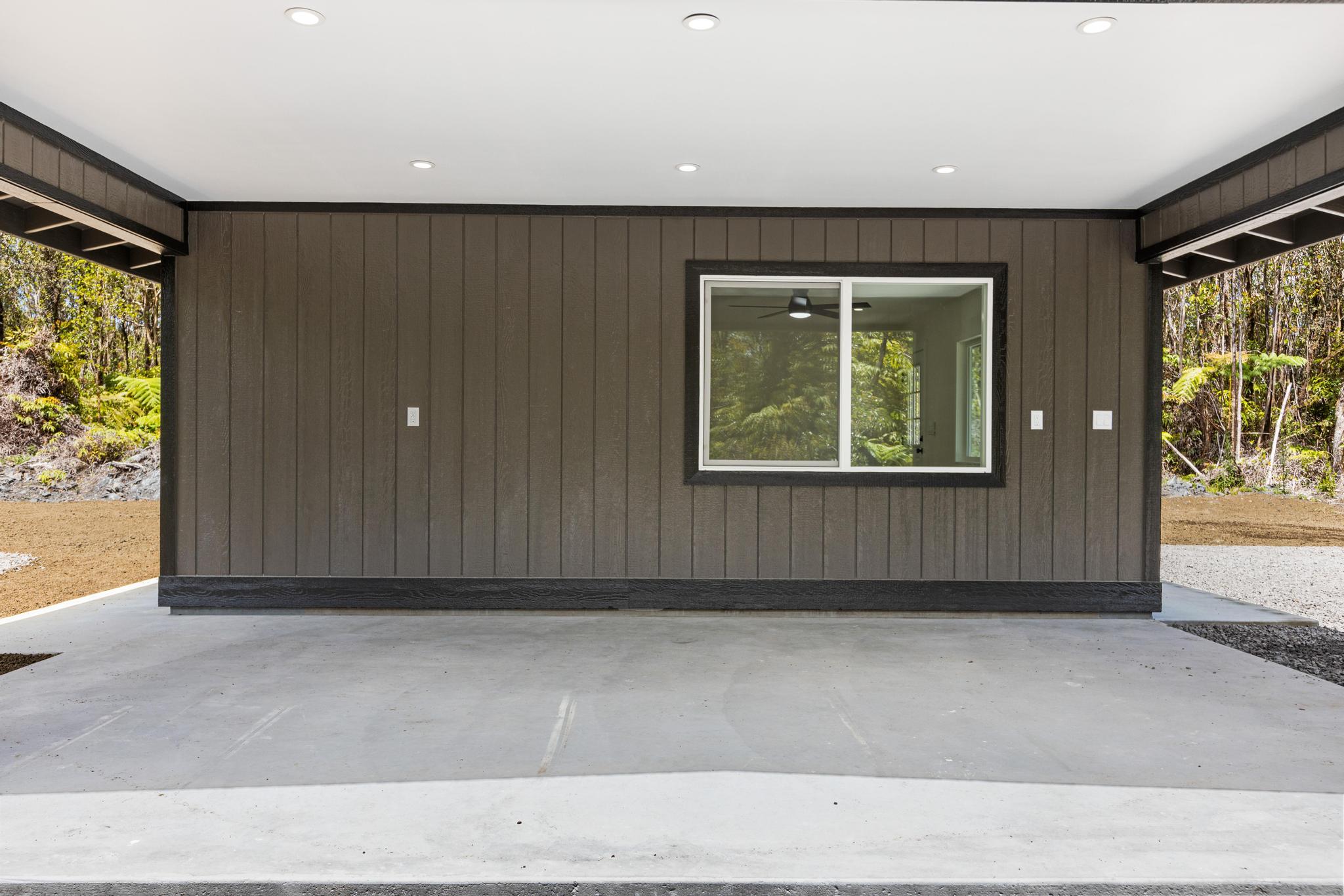 11-3105 MOKUNA ST