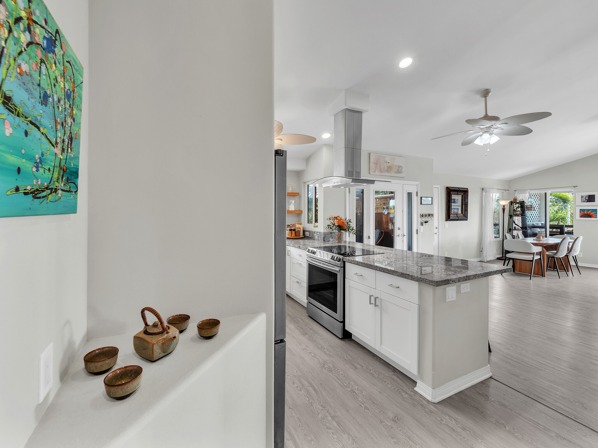 77-157 QUEEN KALAMA AVE