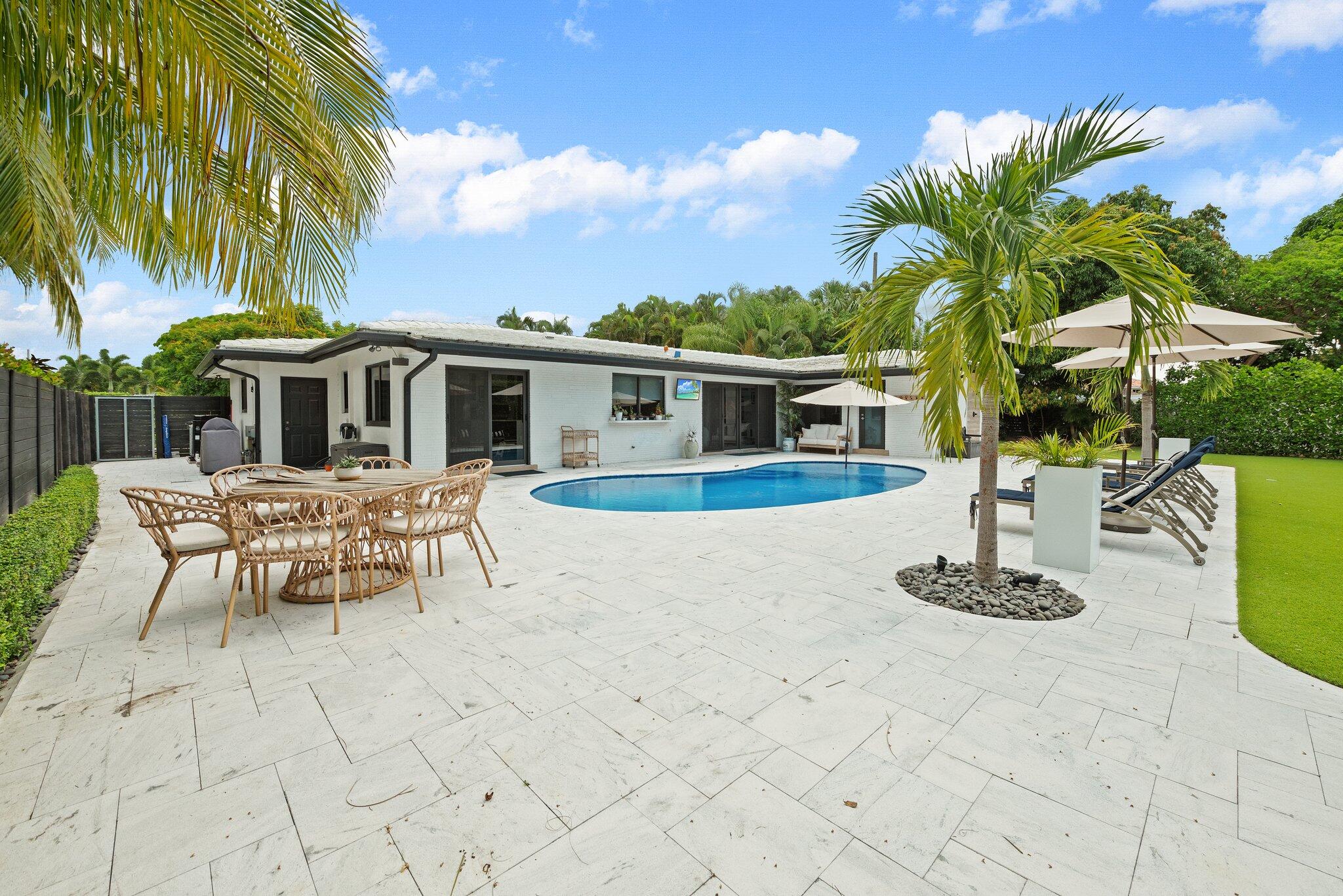 410 SW 7th Way