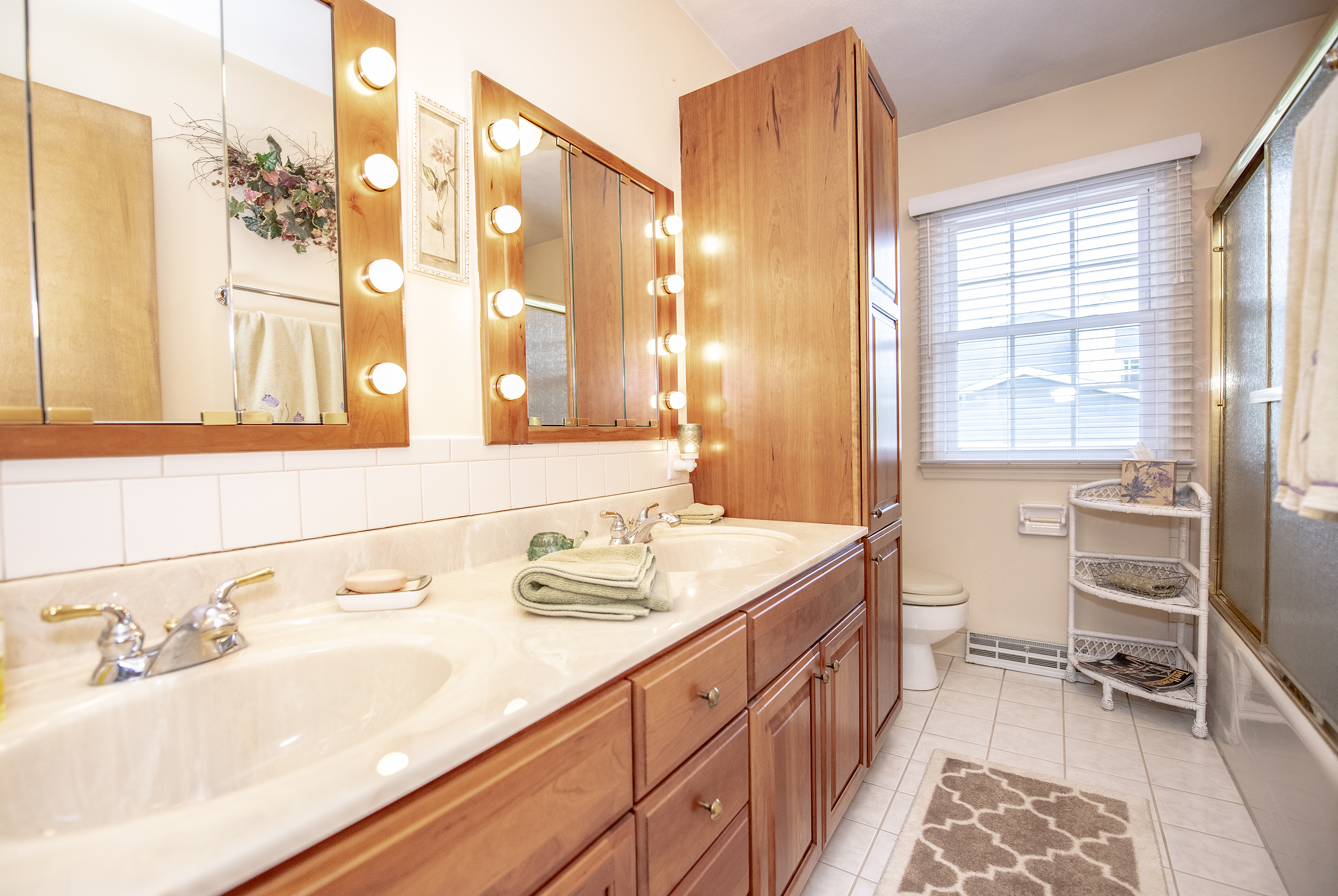 6736 Farmleigh Drive