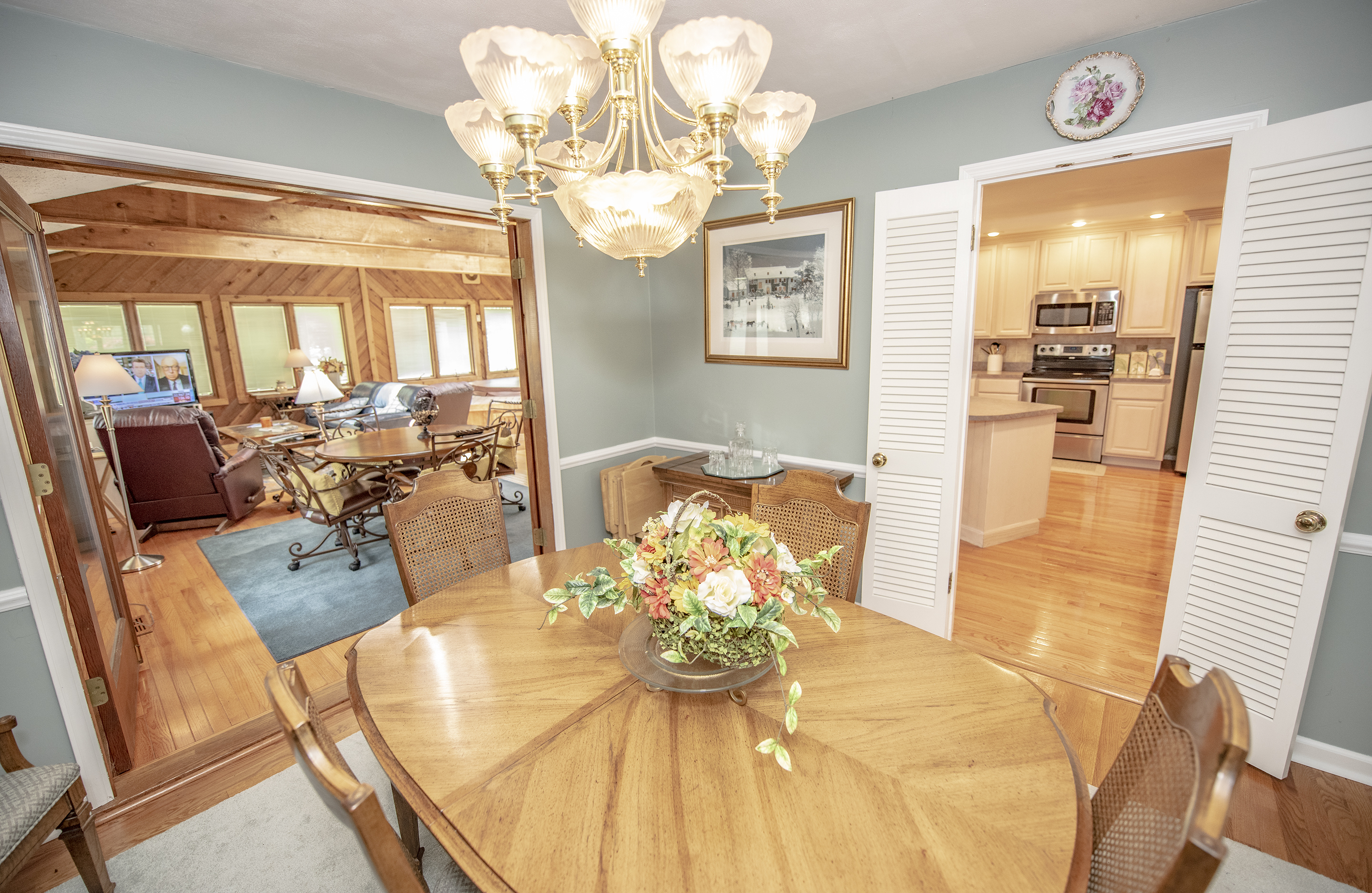 6736 Farmleigh Drive