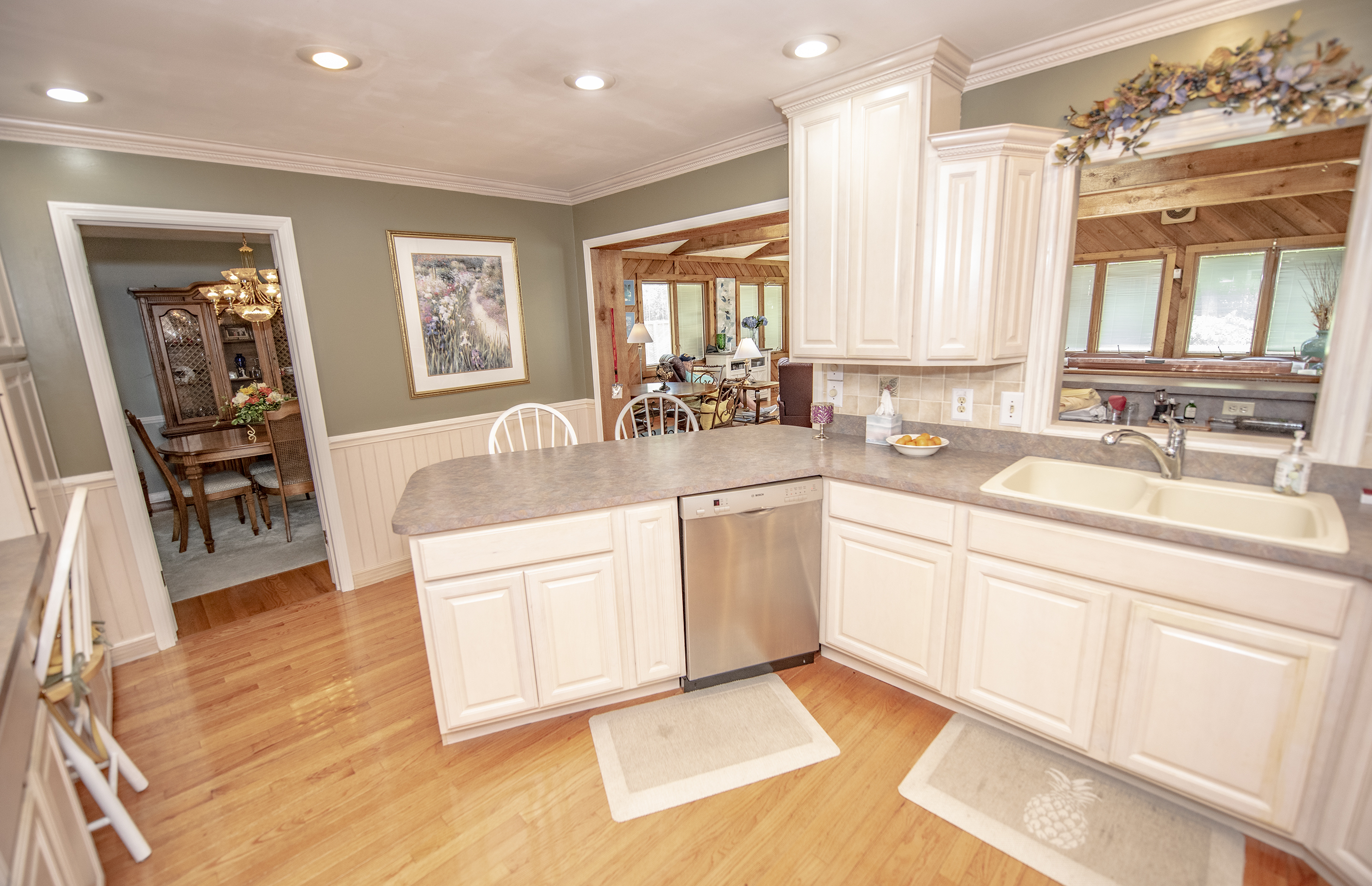 6736 Farmleigh Drive