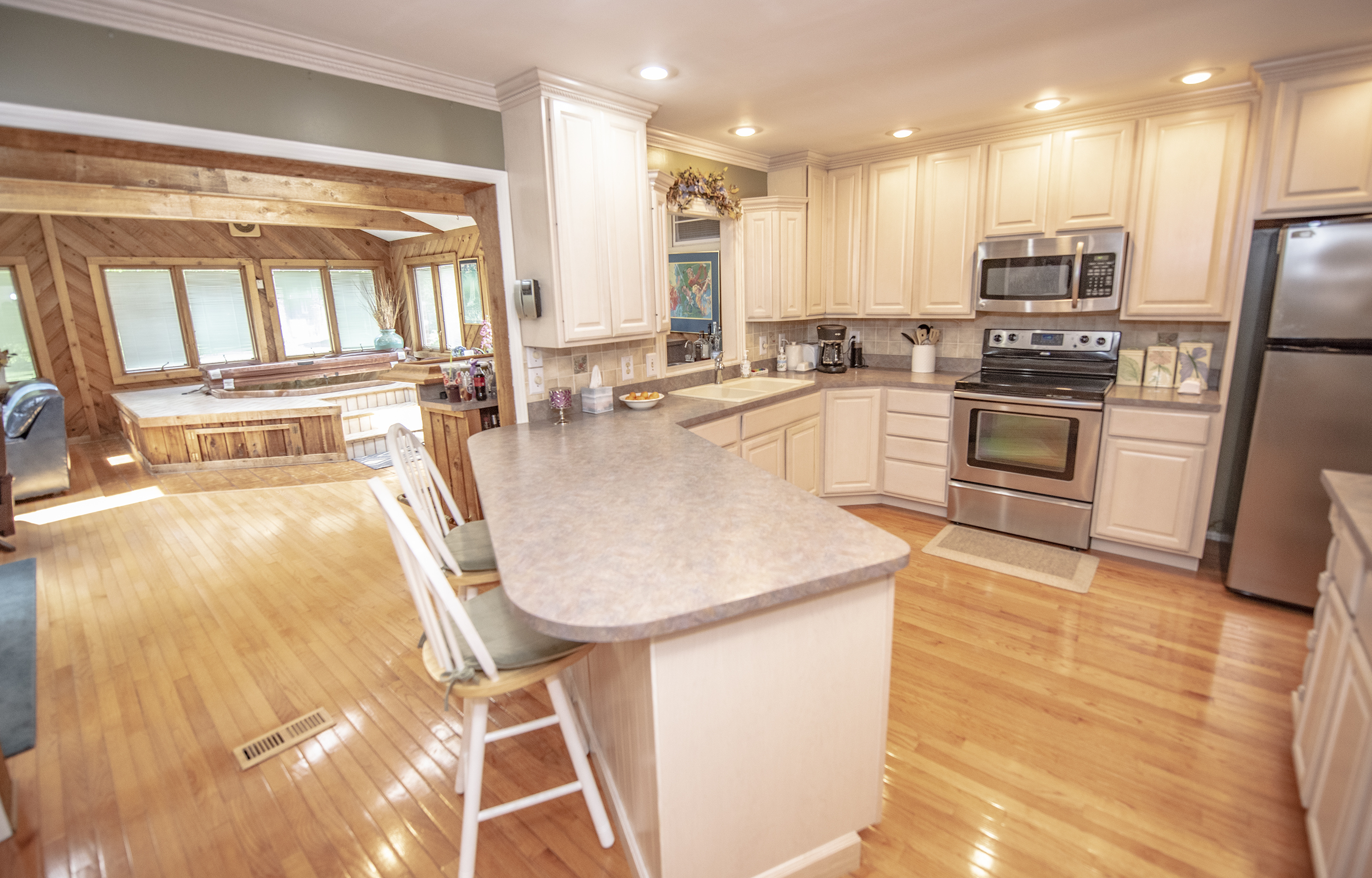 6736 Farmleigh Drive