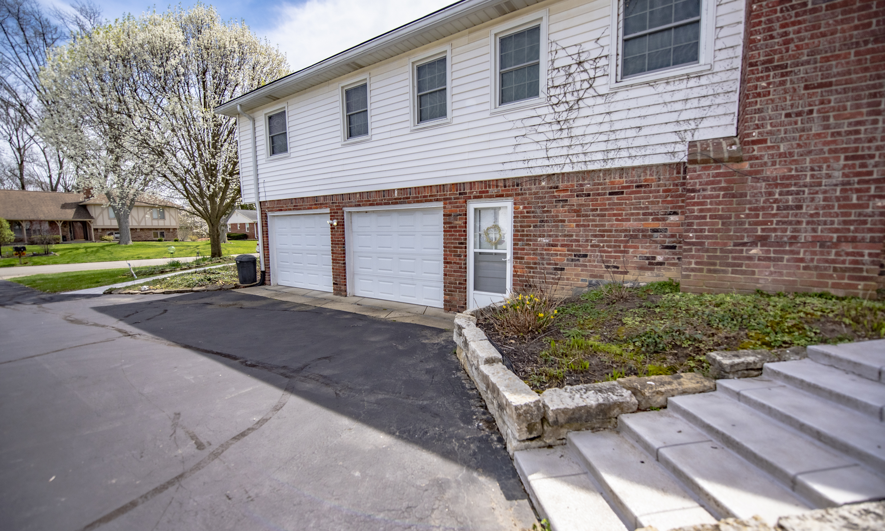 6736 Farmleigh Drive