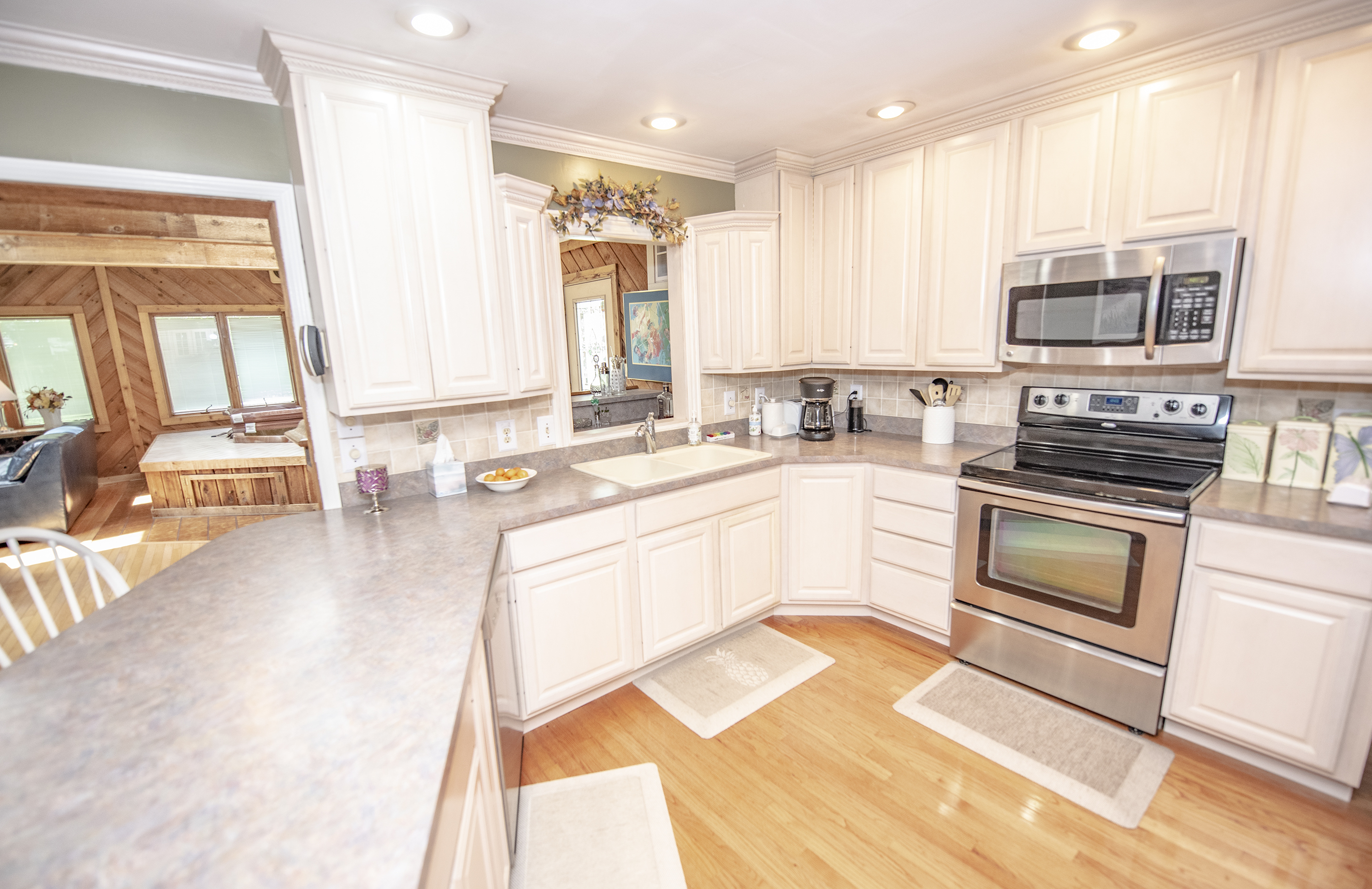 6736 Farmleigh Drive