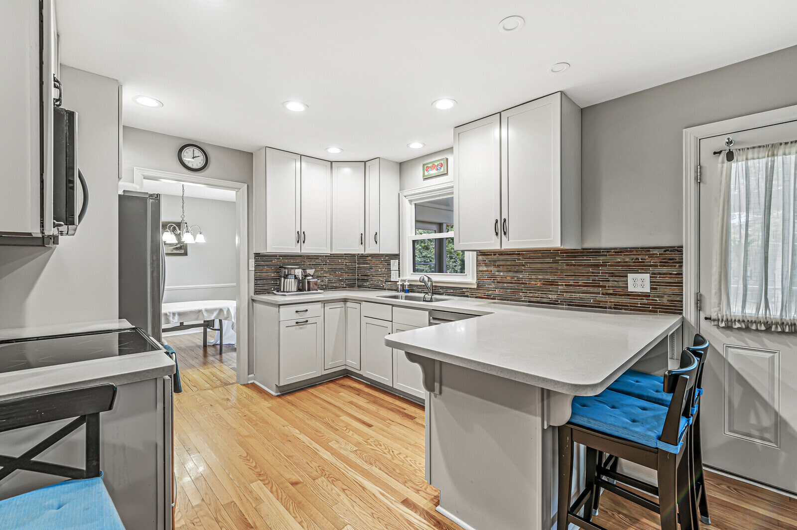 3220 Van Tassel Drive