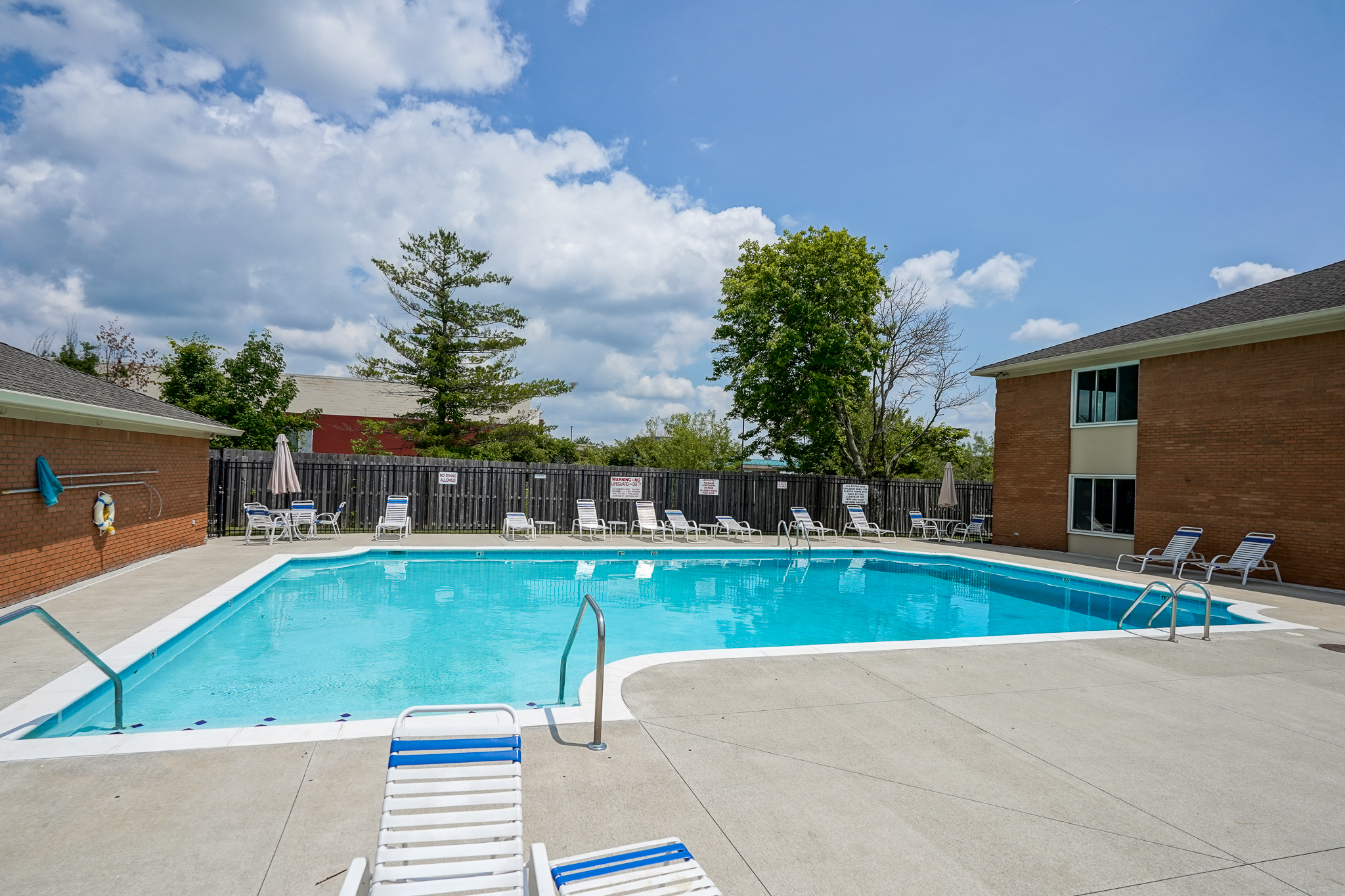 507 Hunters Drive Unit: APT B