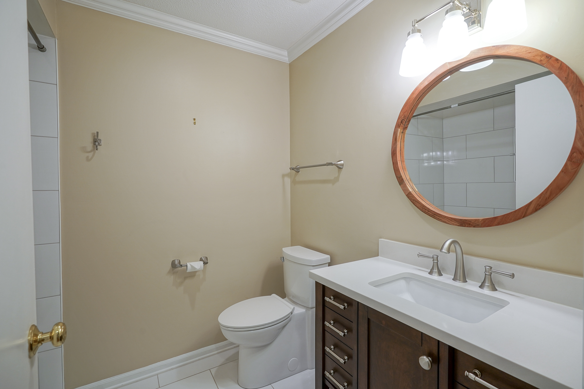 507 Hunters Drive Unit: APT B