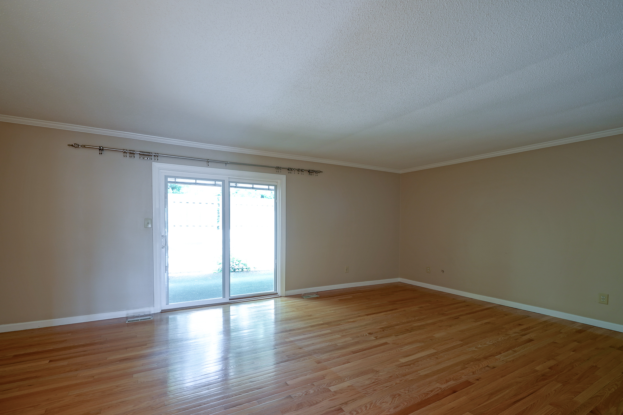 507 Hunters Drive Unit: APT B