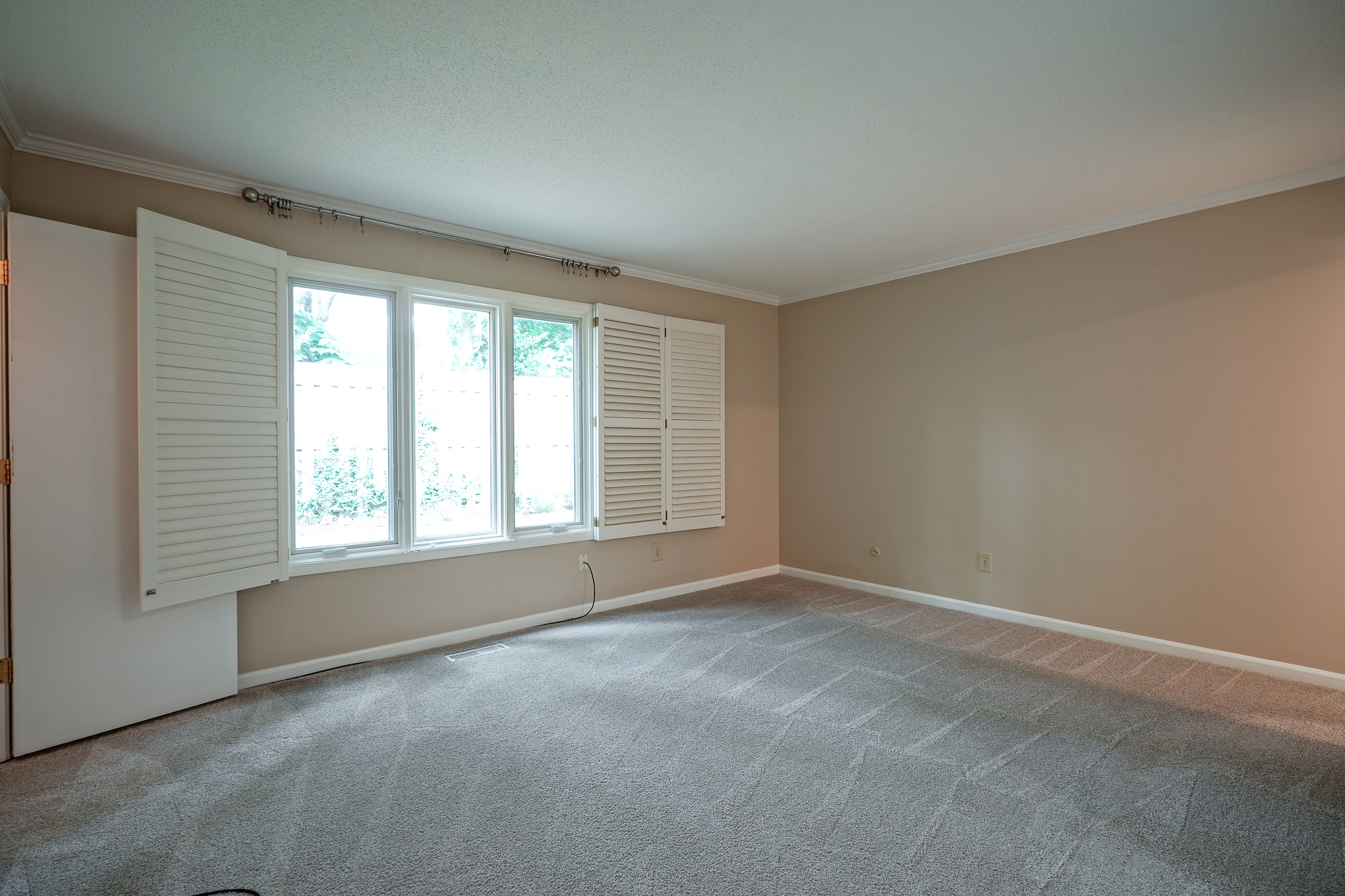 507 Hunters Drive Unit: APT B
