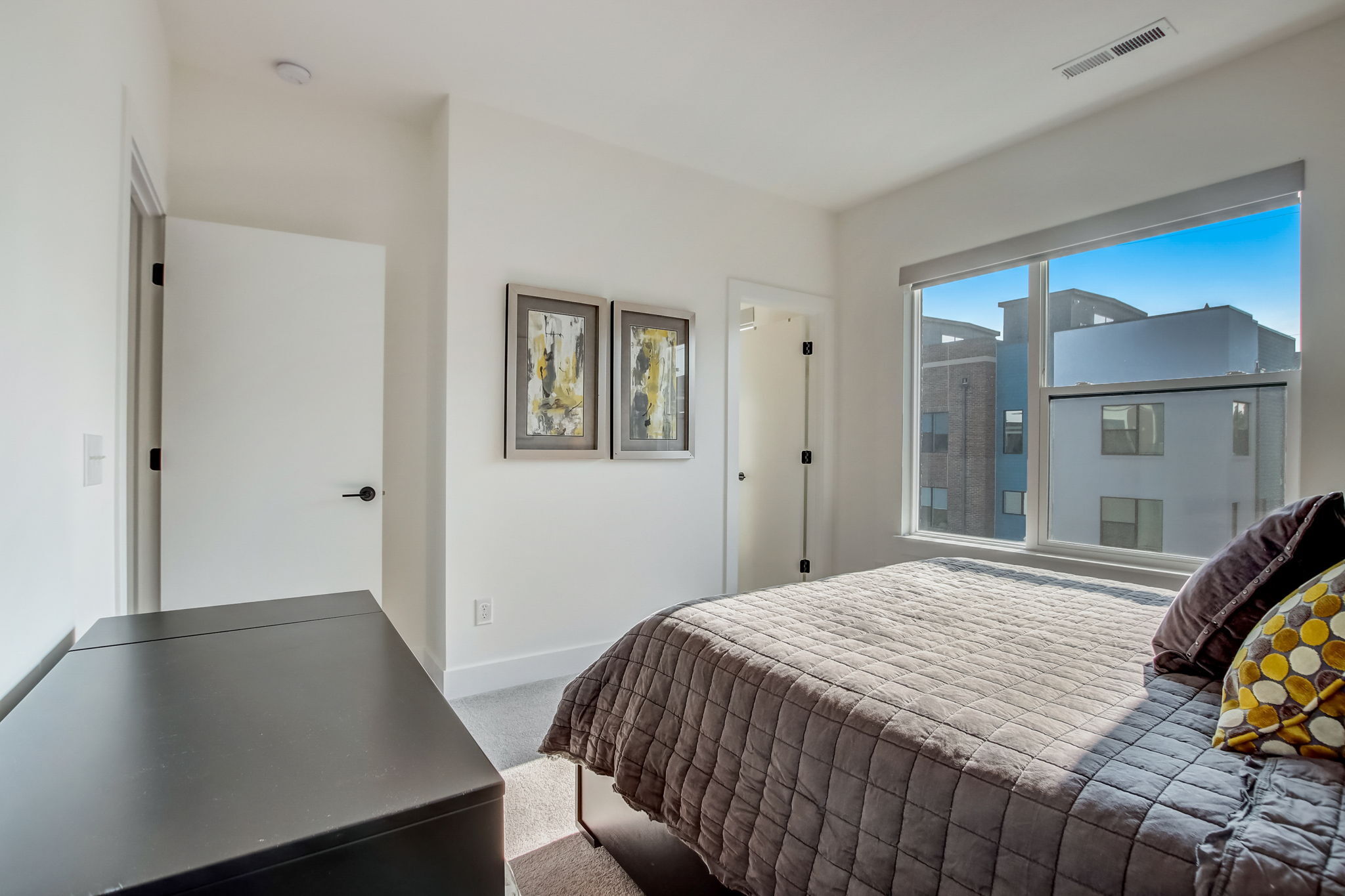 1831 N New Jersey Street