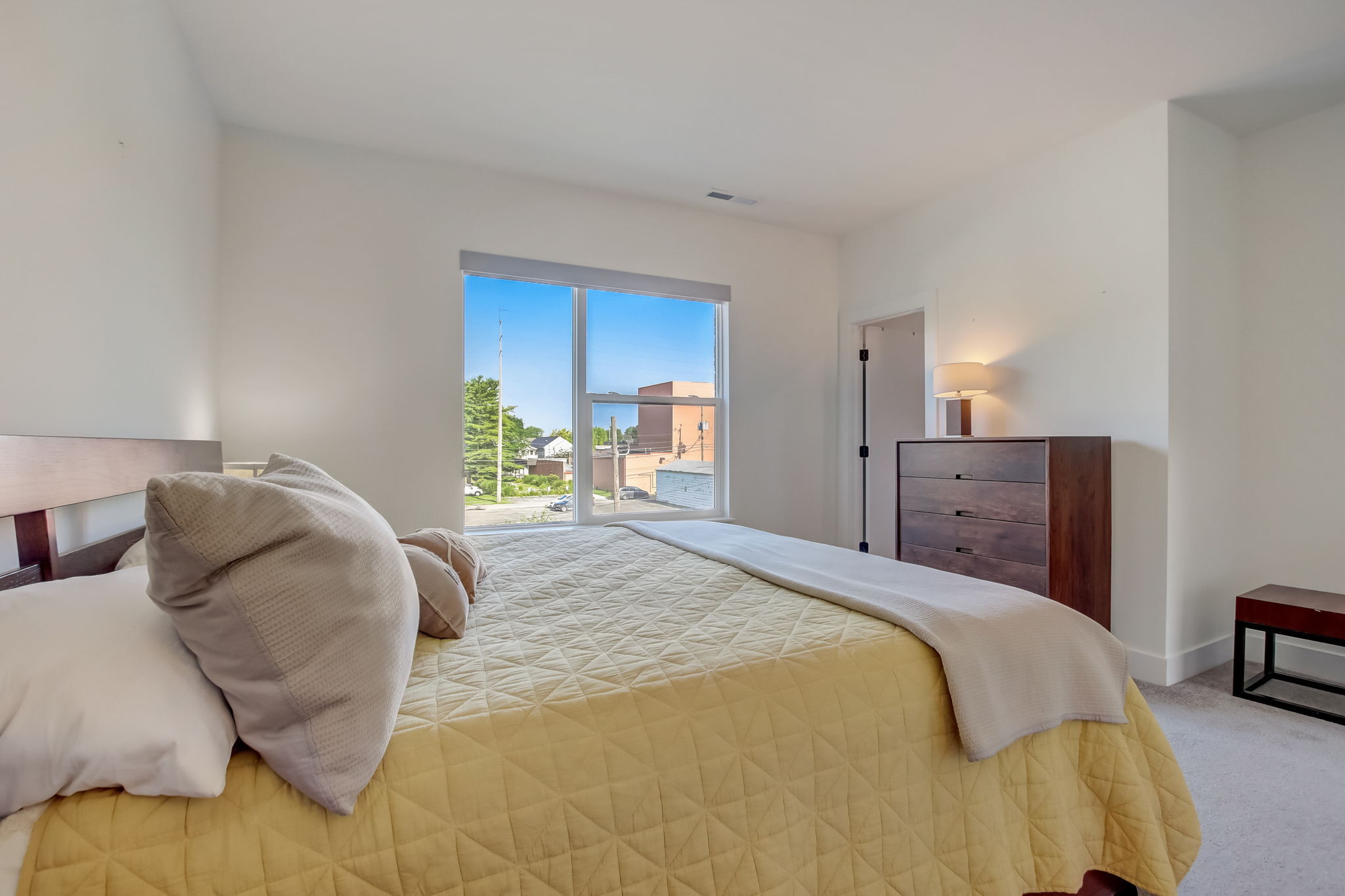 1831 N New Jersey Street