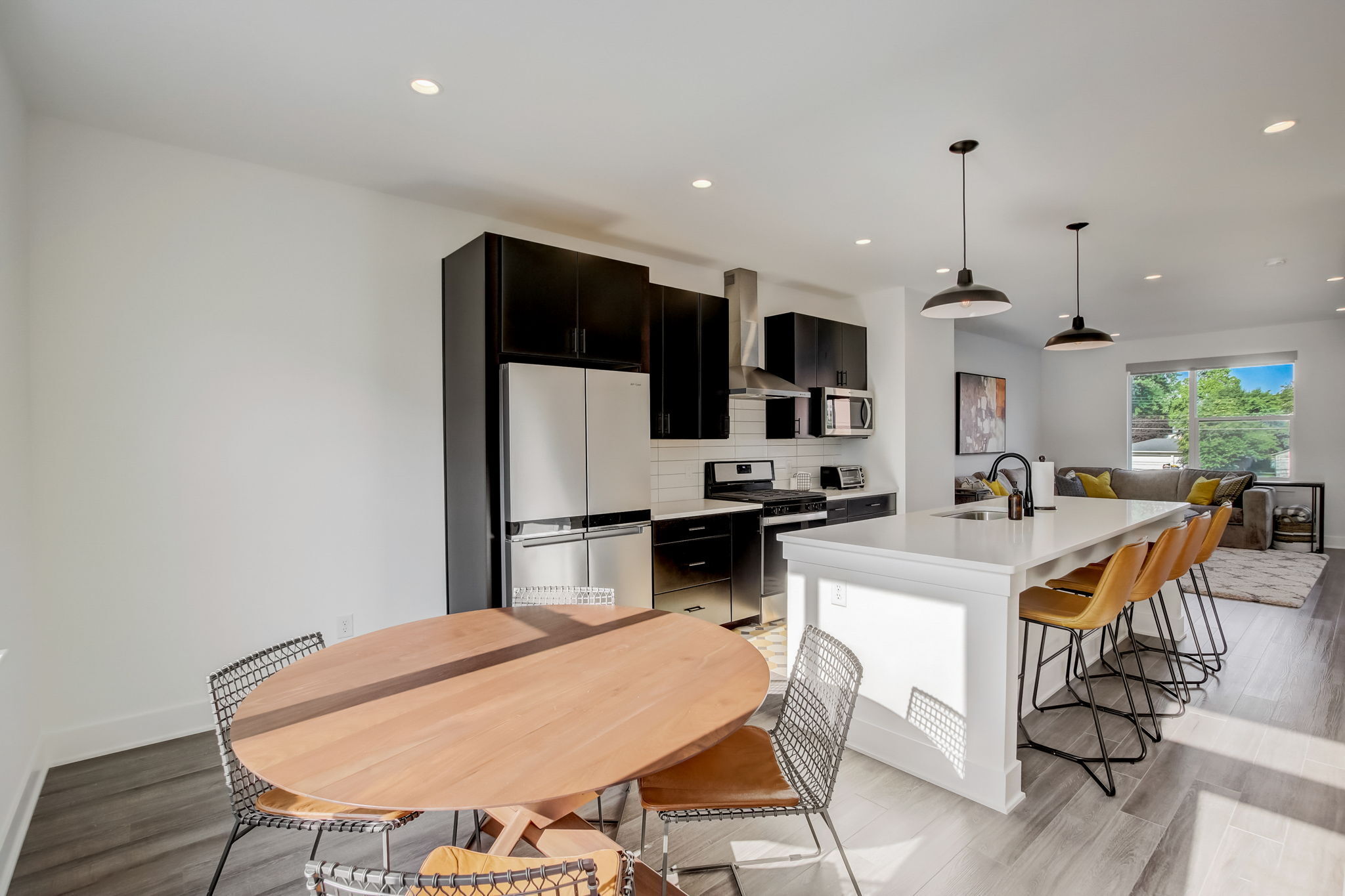 1831 N New Jersey Street