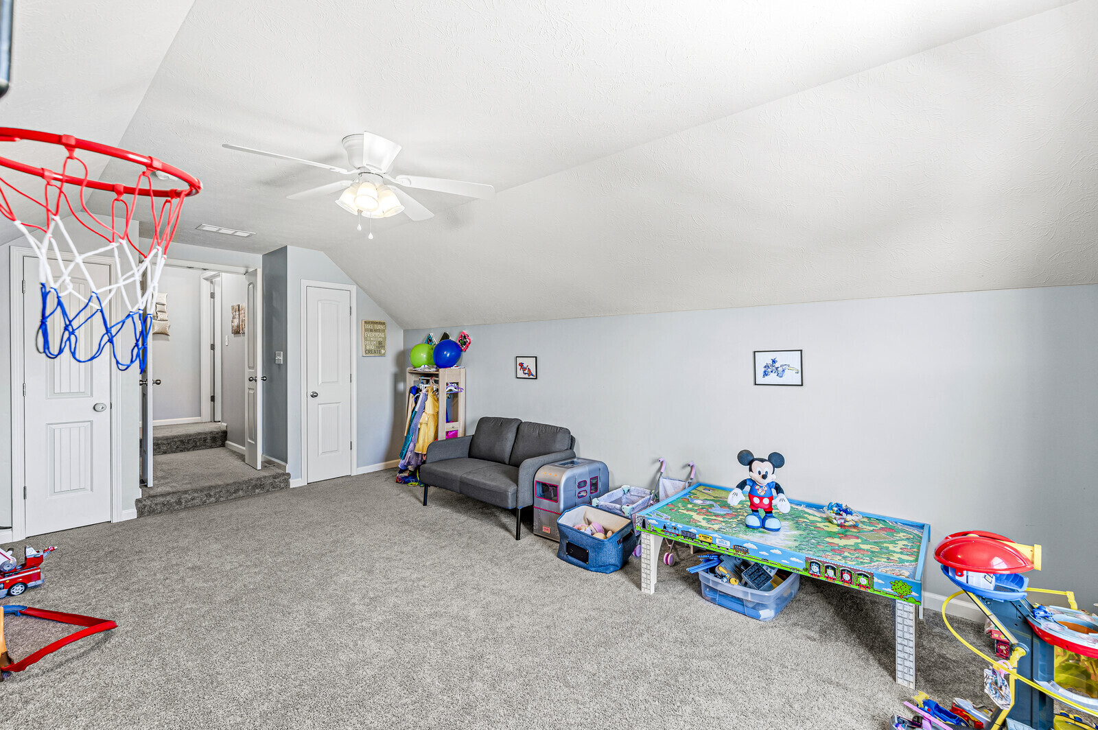 6751 Shooting Star Drive
