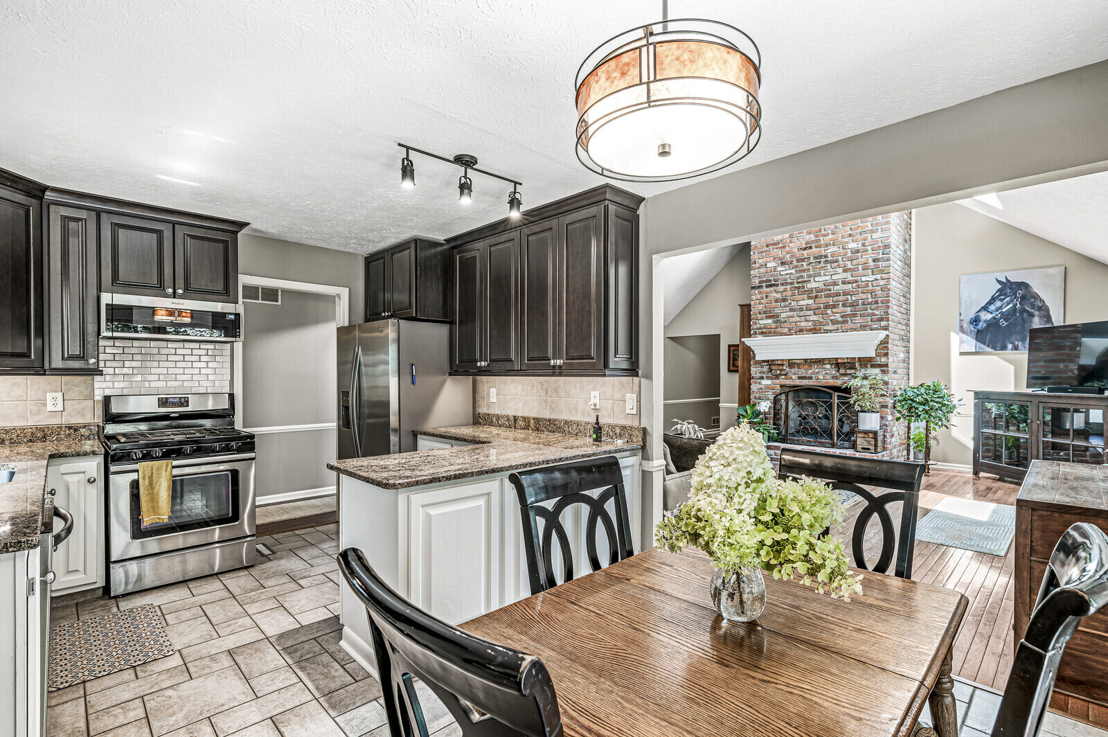 7437 Oakland Hills Court