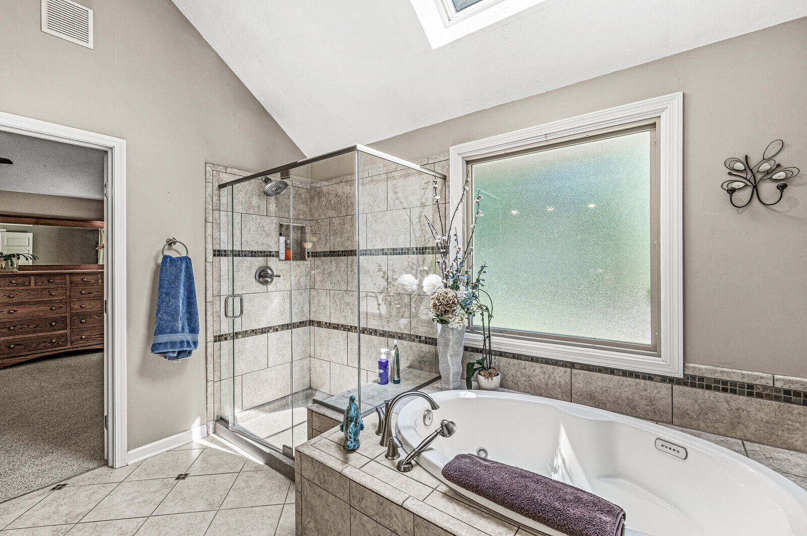 7437 Oakland Hills Court