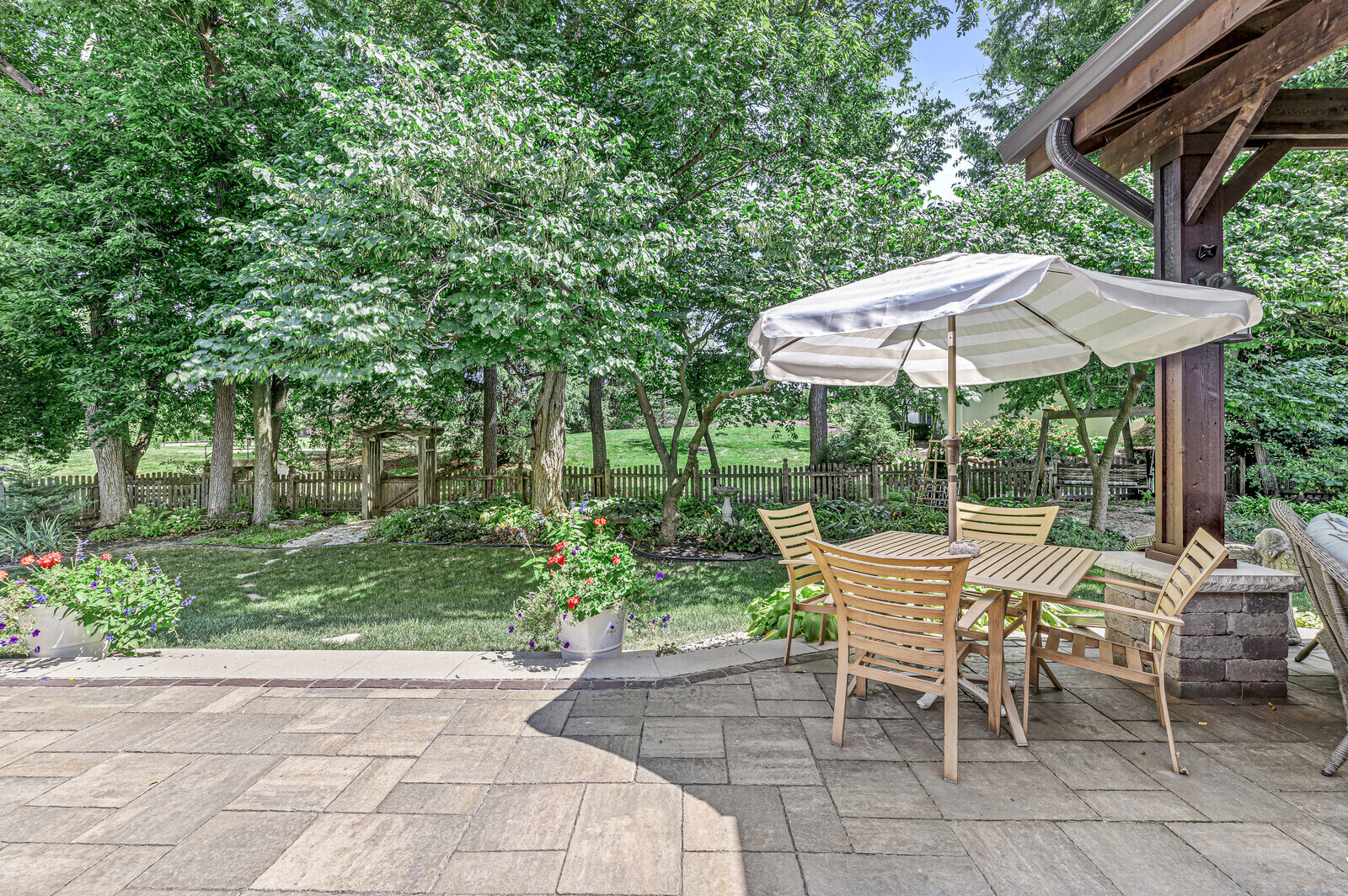 7437 Oakland Hills Court