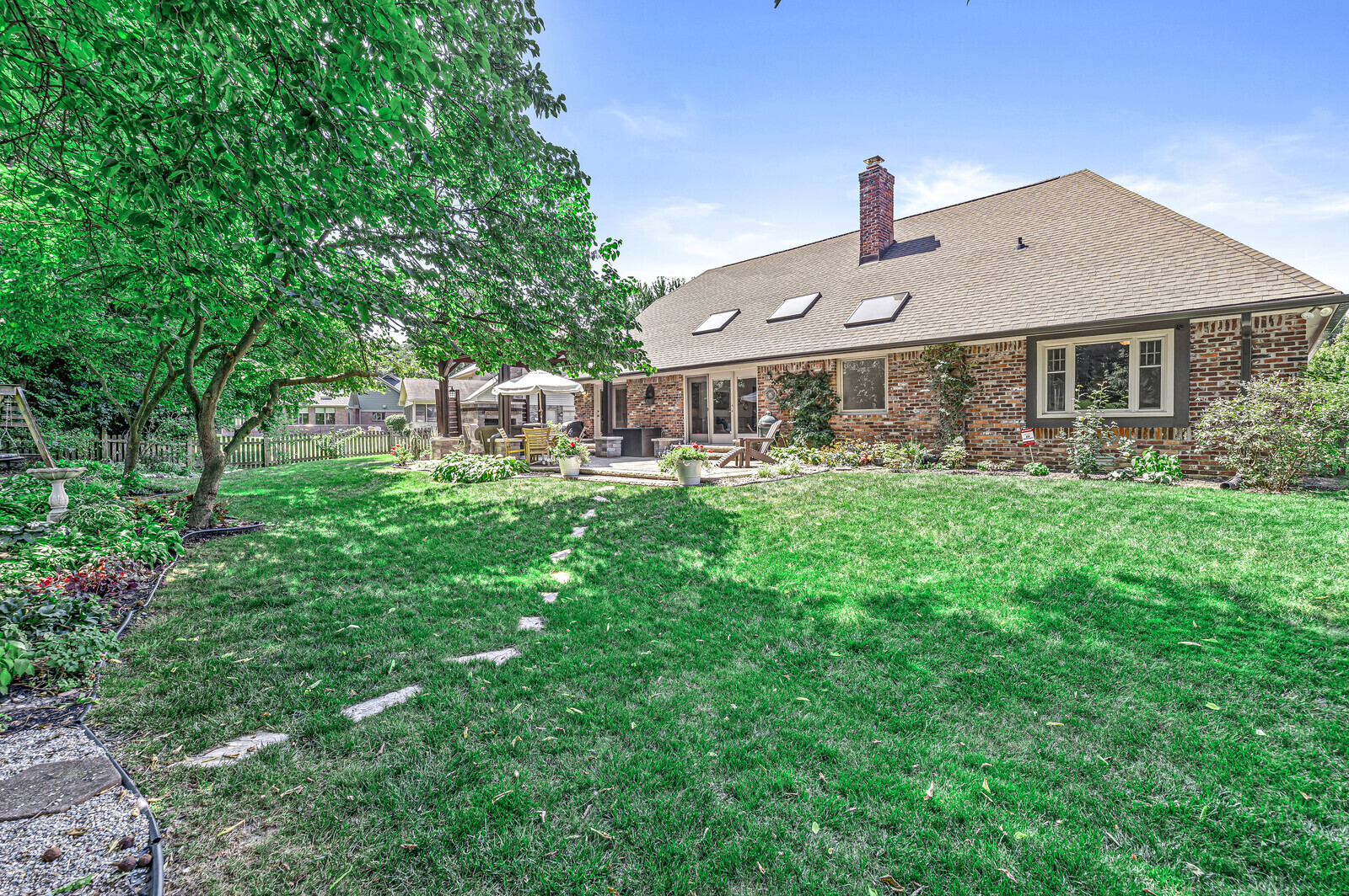 7437 Oakland Hills Court