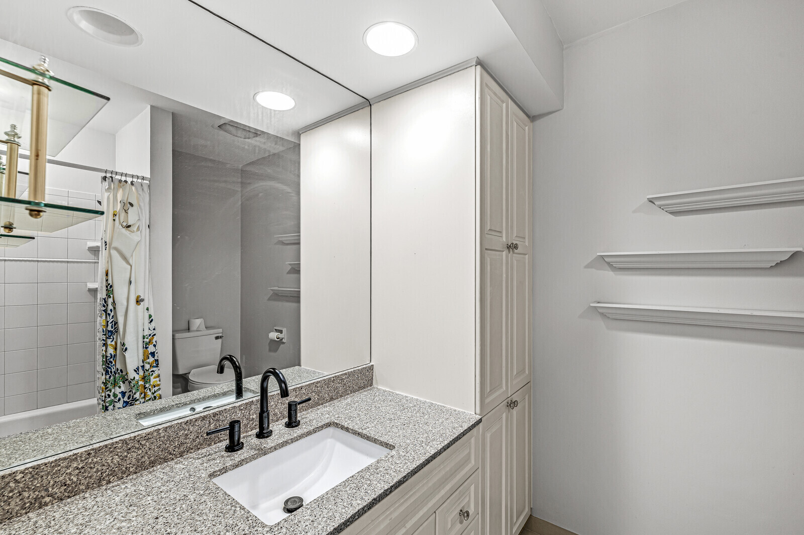 5206 E 76th Street Court