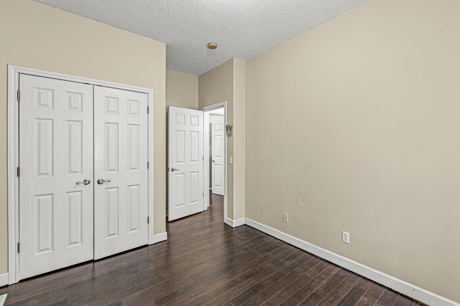 8168 W Fairfield Lane