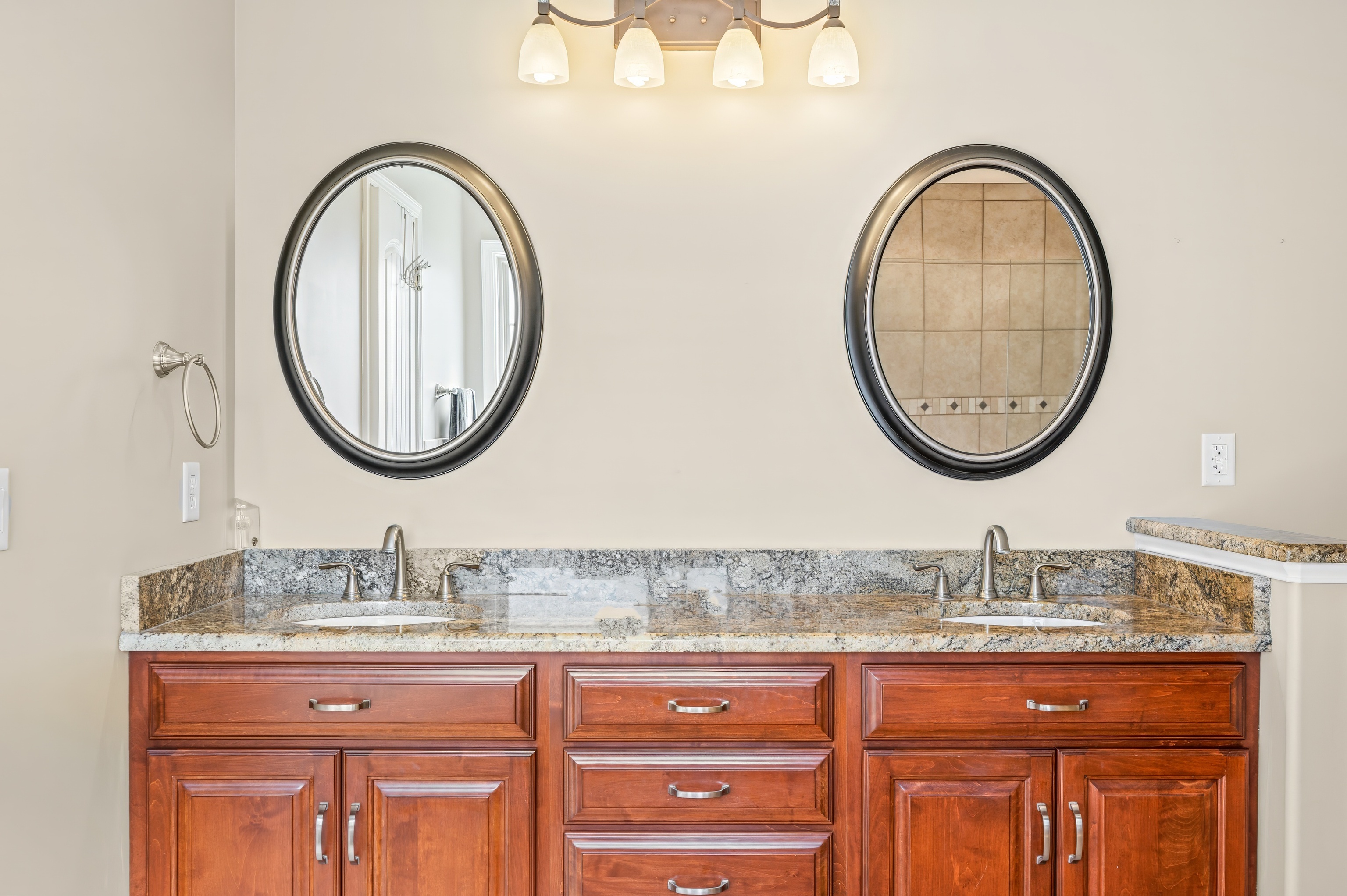 2800 Wild Orchid Way