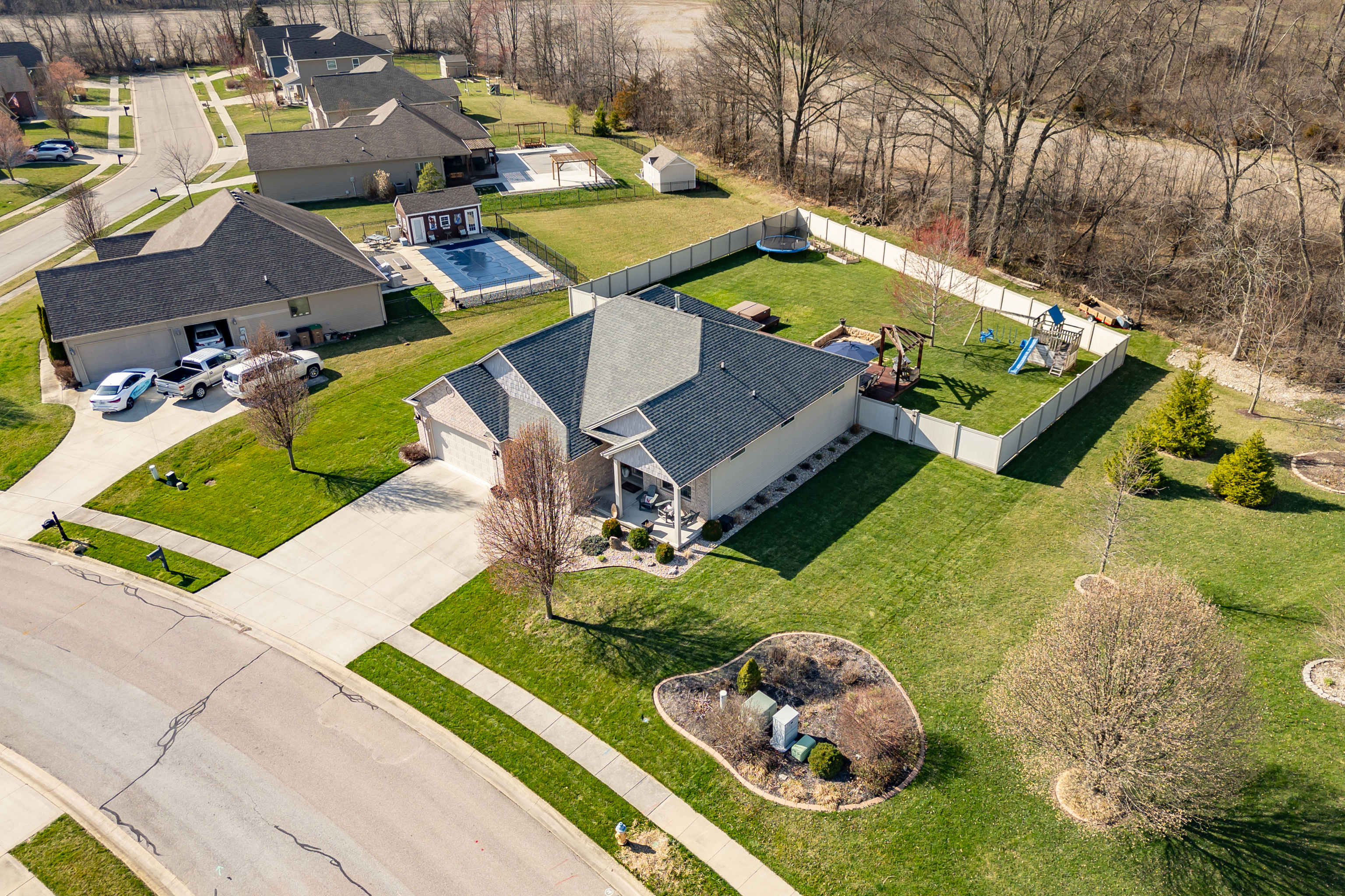 2800 Wild Orchid Way