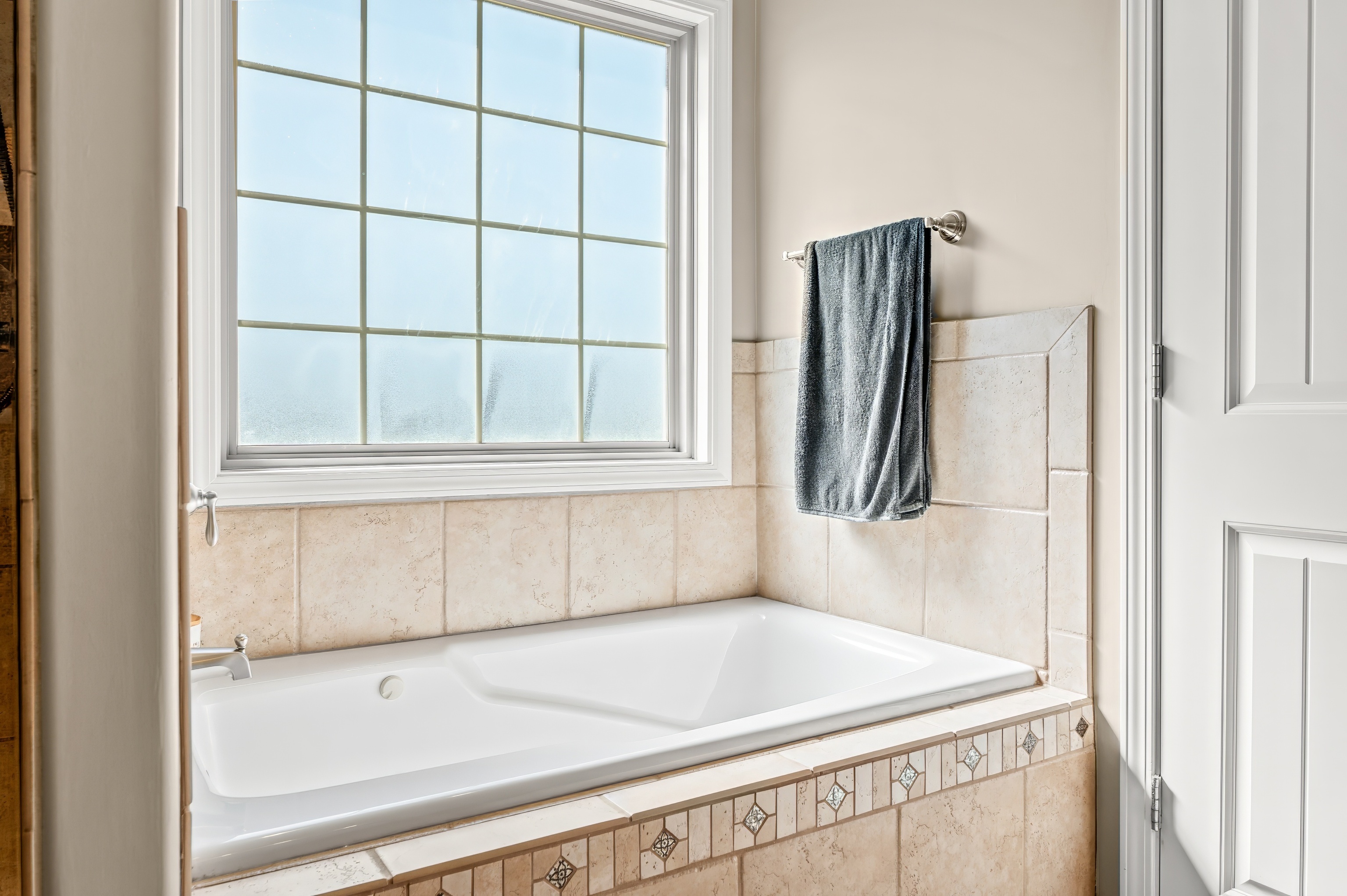 2800 Wild Orchid Way