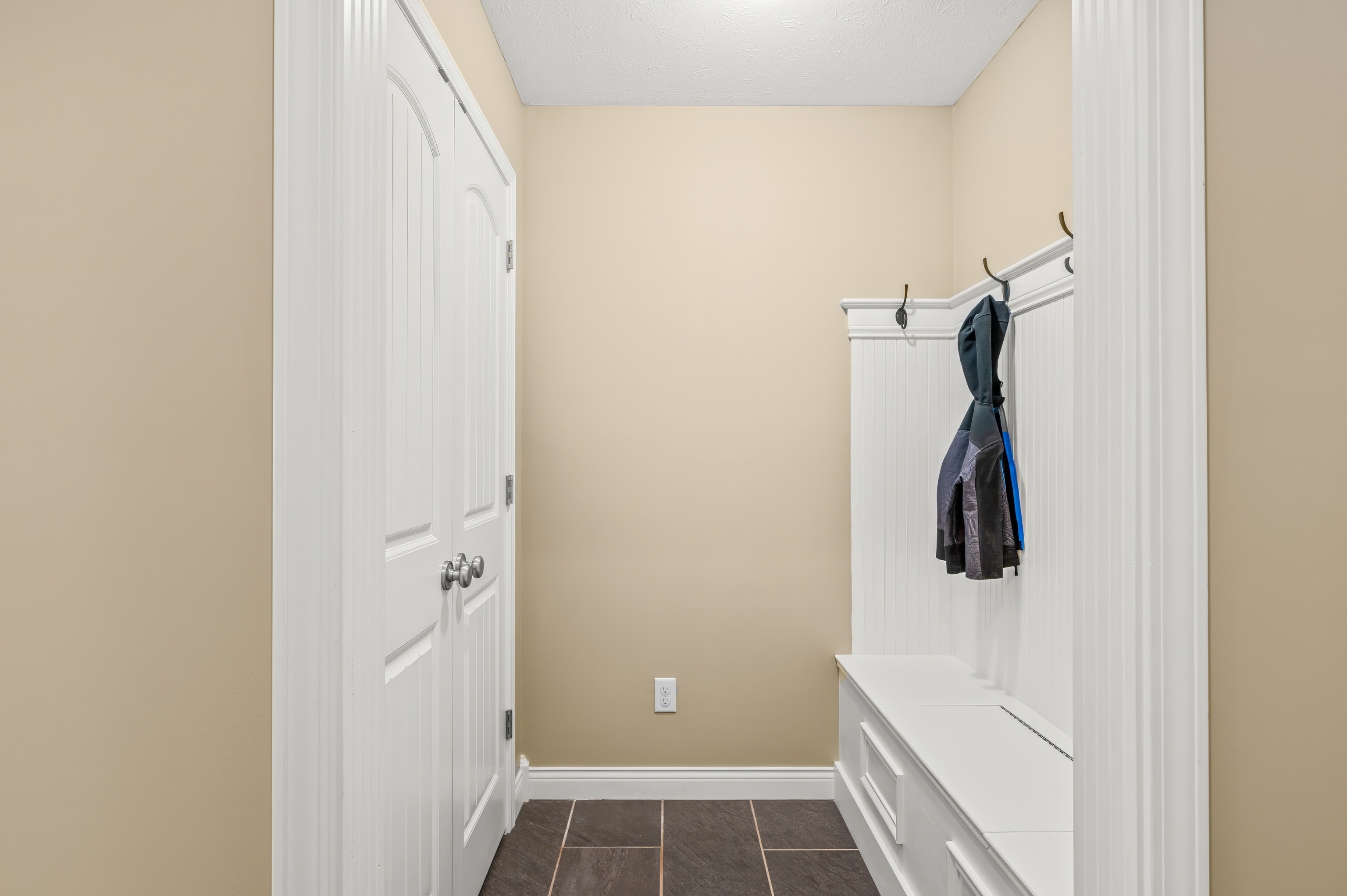 2800 Wild Orchid Way