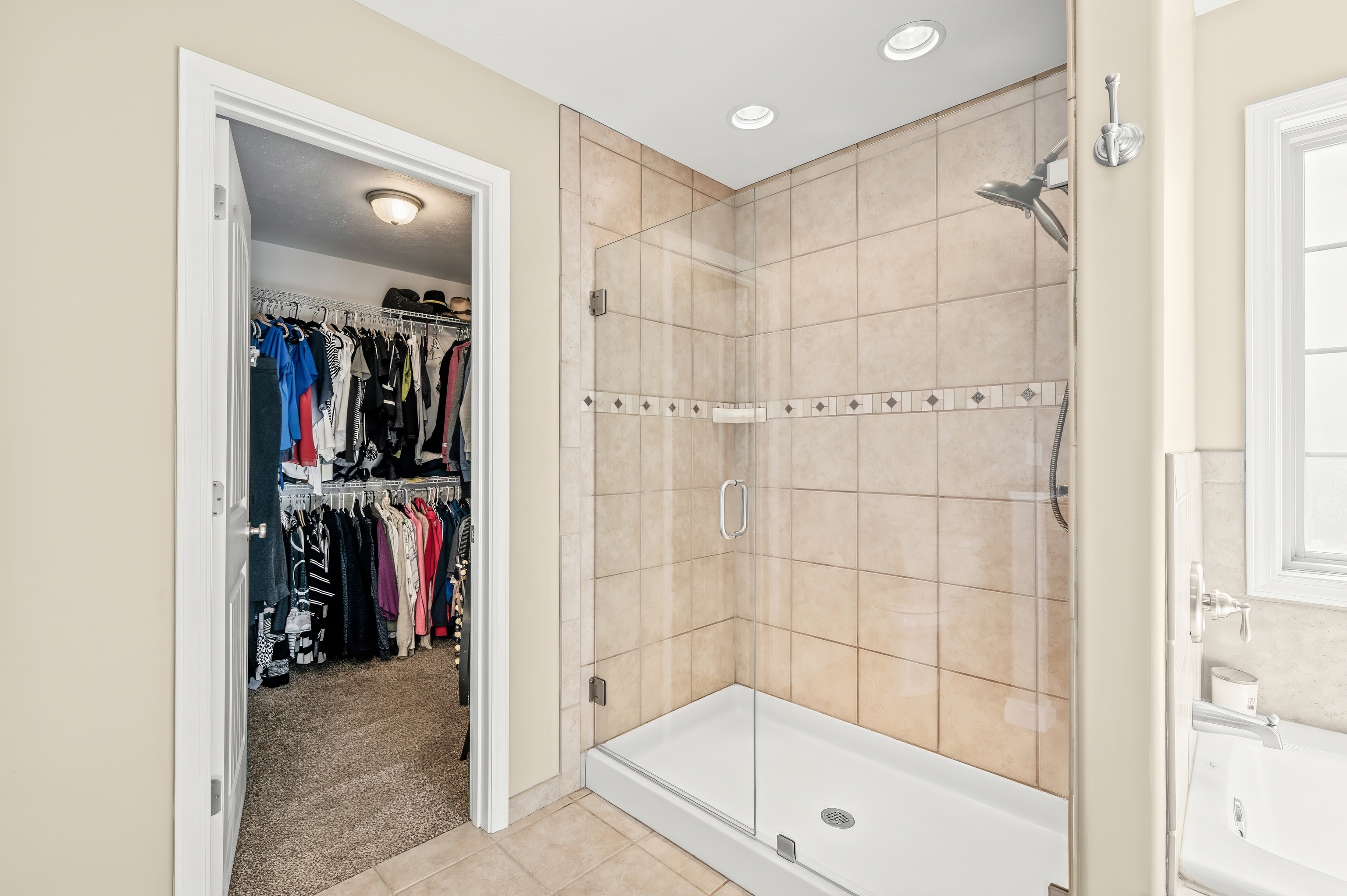 2800 Wild Orchid Way